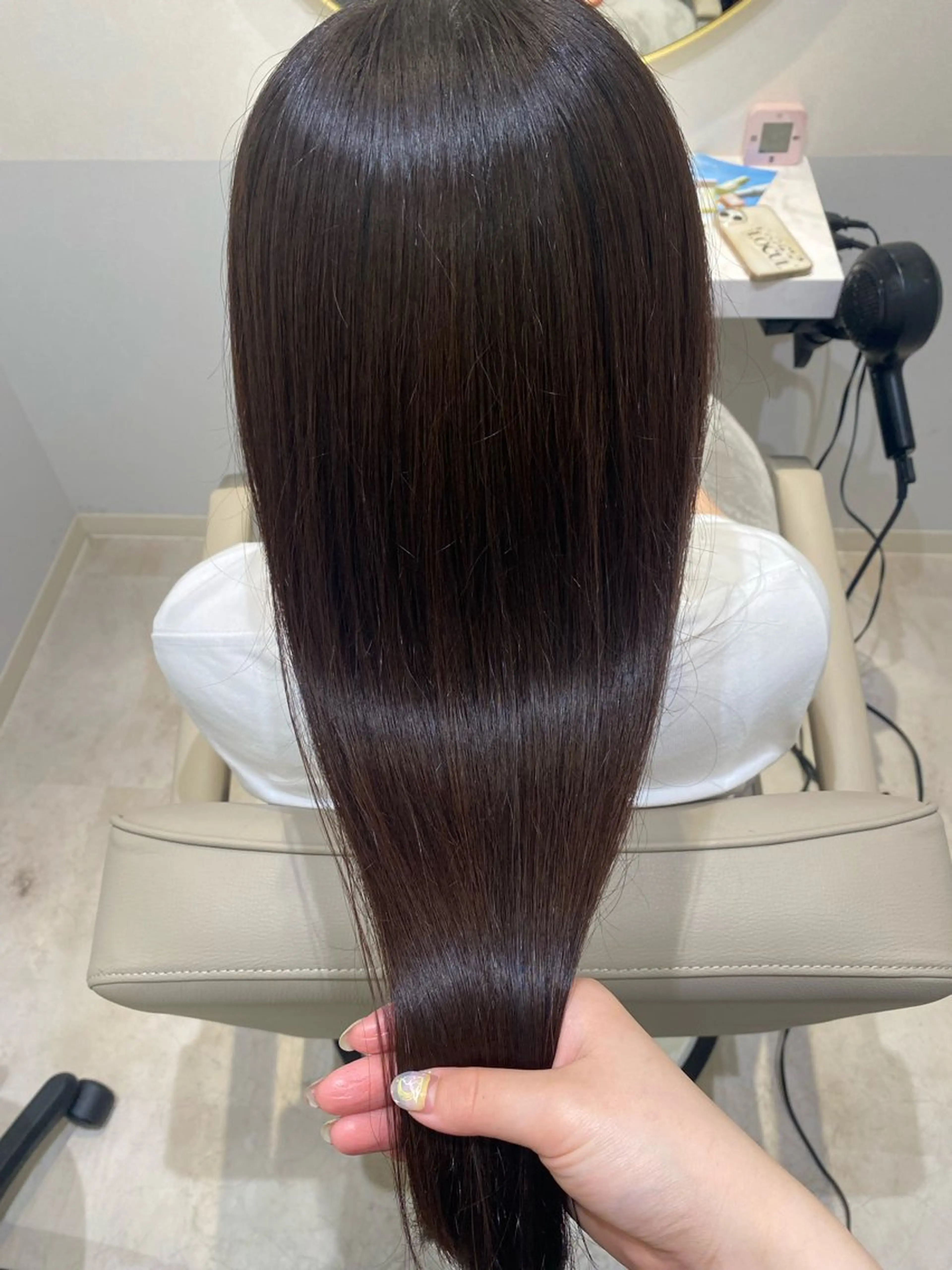 ロング カラー アッシュ アッシュブラウン ブラウンカラー 髪質改善 韓国ヘア・ブリーチ 🩵SHIZUKUのヘアスタイル