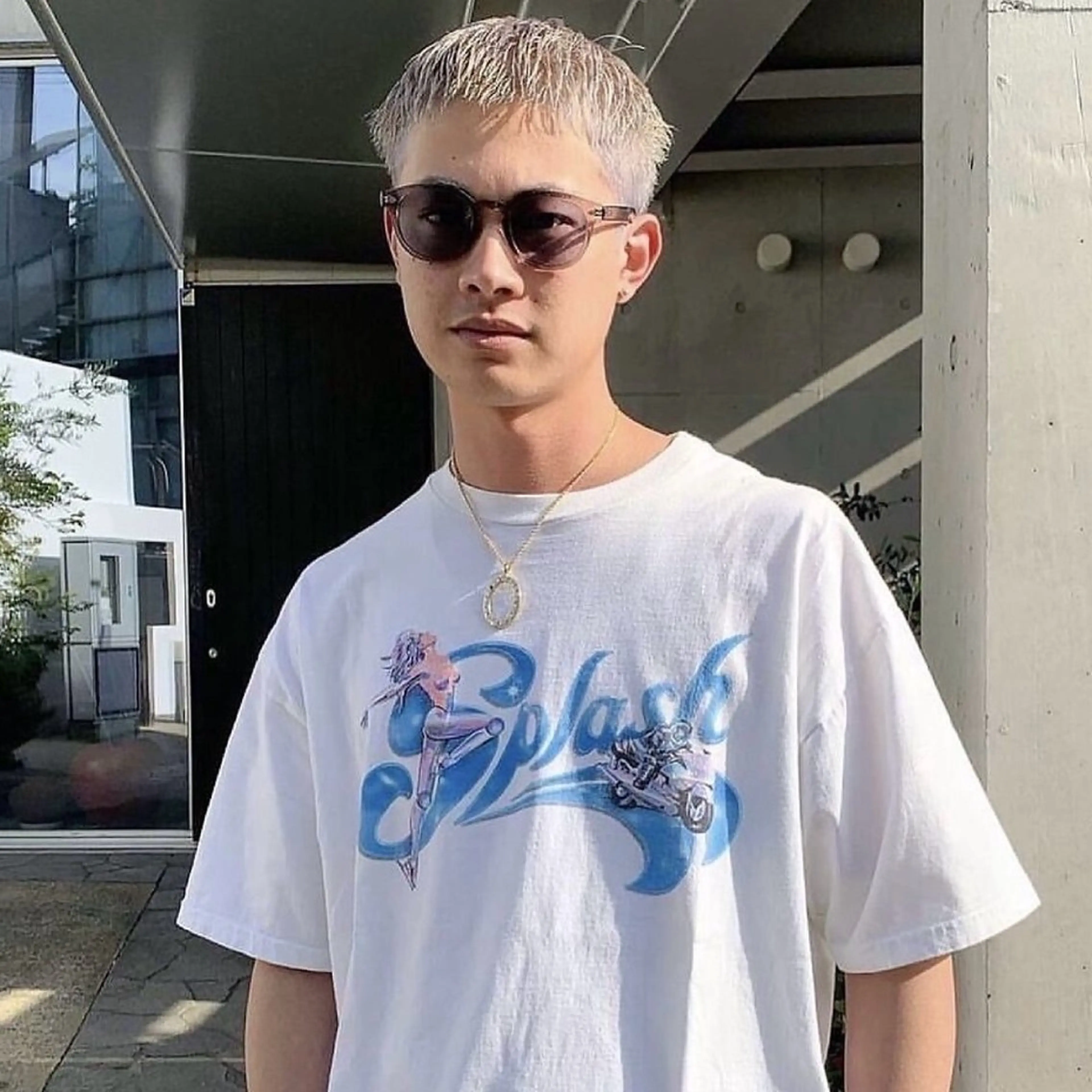 平日限定カット＋ダブルカラー（ケアブリーチ込）の写真