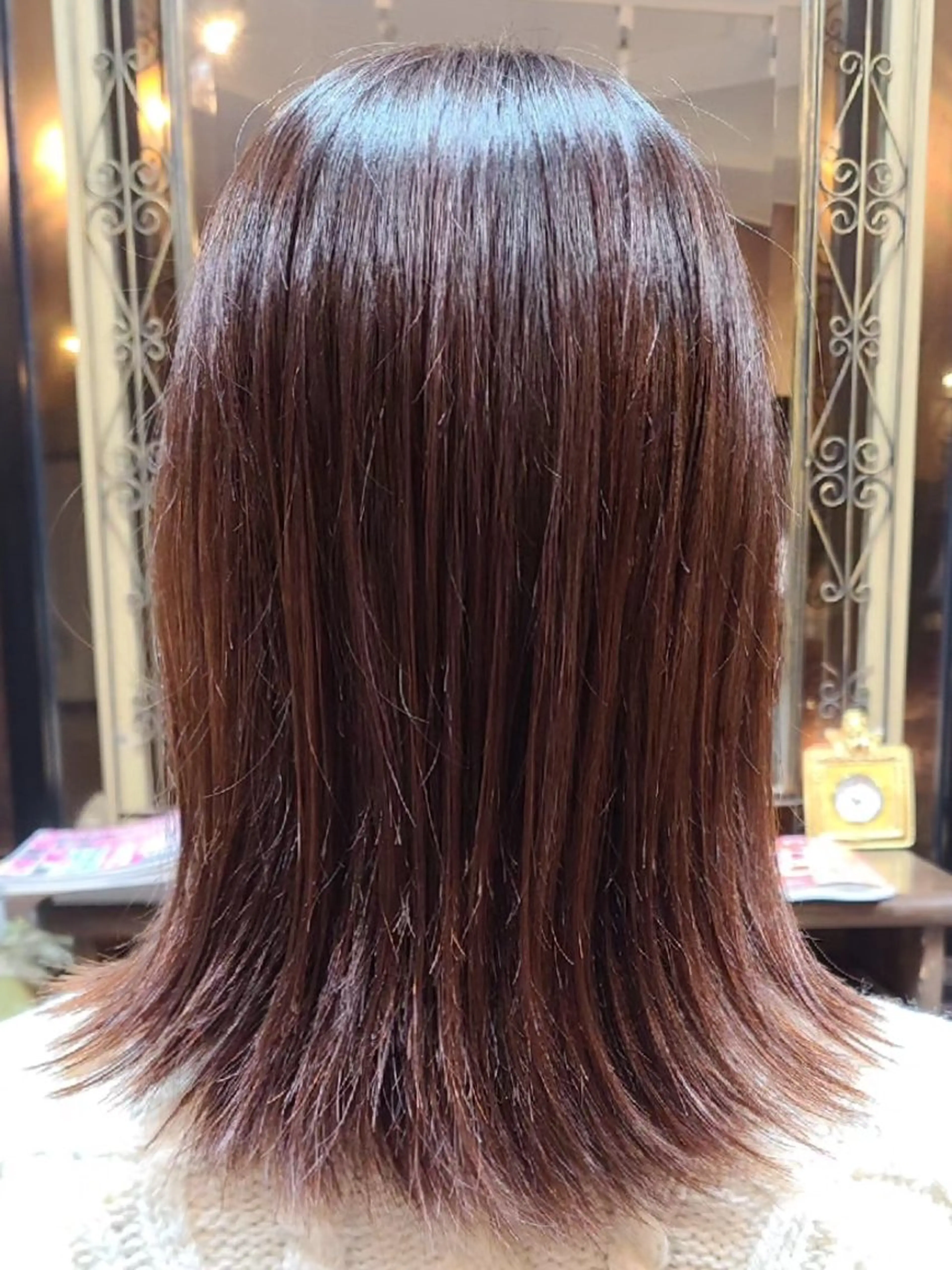 ミディアム ボブ 外ハネヘア カット 桐島 令奈のヘアスタイル