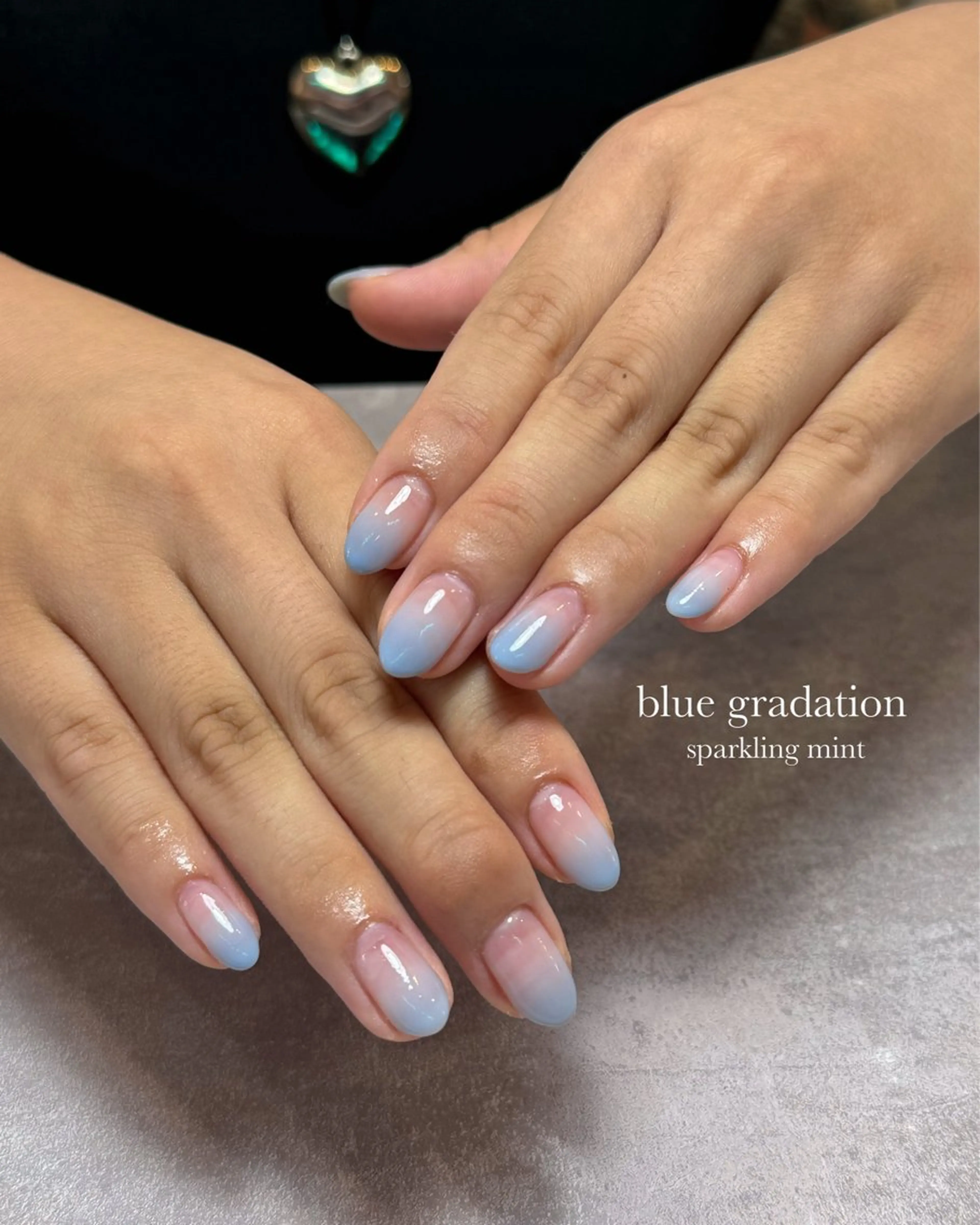 ネイル ブルー グラデーション sparkling mint【スパークリングミント】所属・natsuki 🎀💎モデル様募集のネイルデザイン