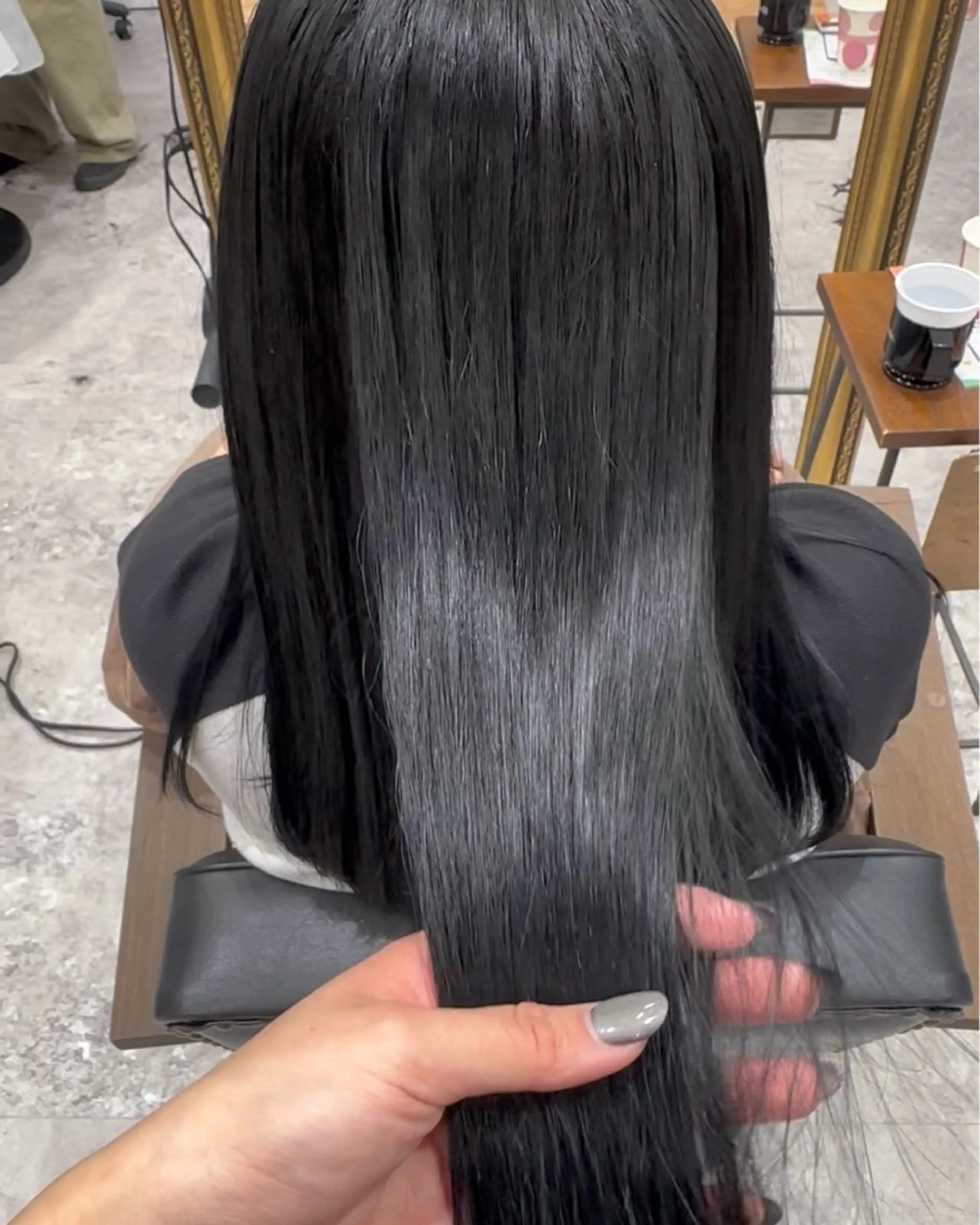 セミロング ヘアカラー 透明感イルミナカラー /寒色/MOMOKAのヘアスタイル