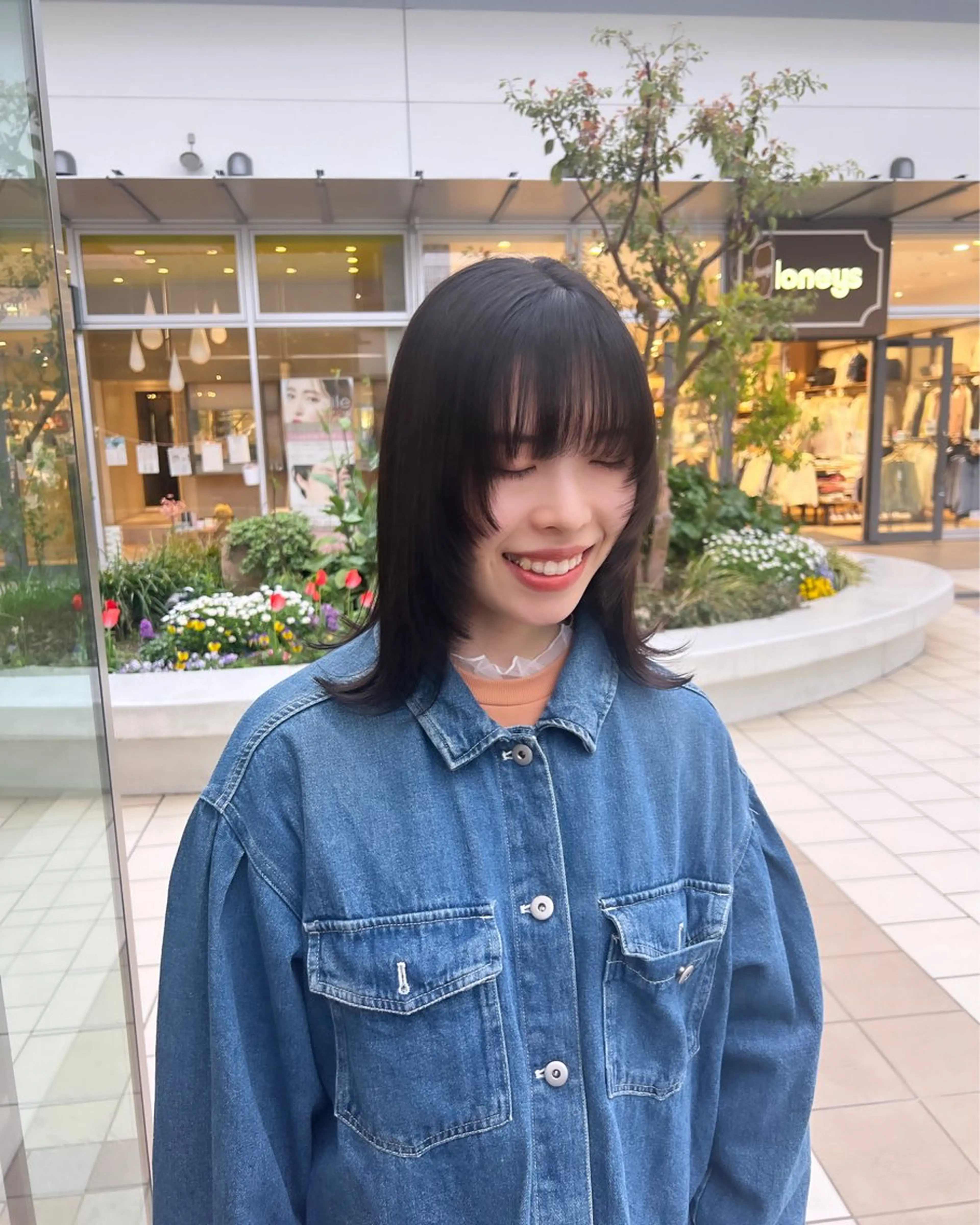 ミディアム 顔まわりレイヤー レイヤーカット カット 🫧Ai/ ロロネー森ノ宮💖のヘアスタイル