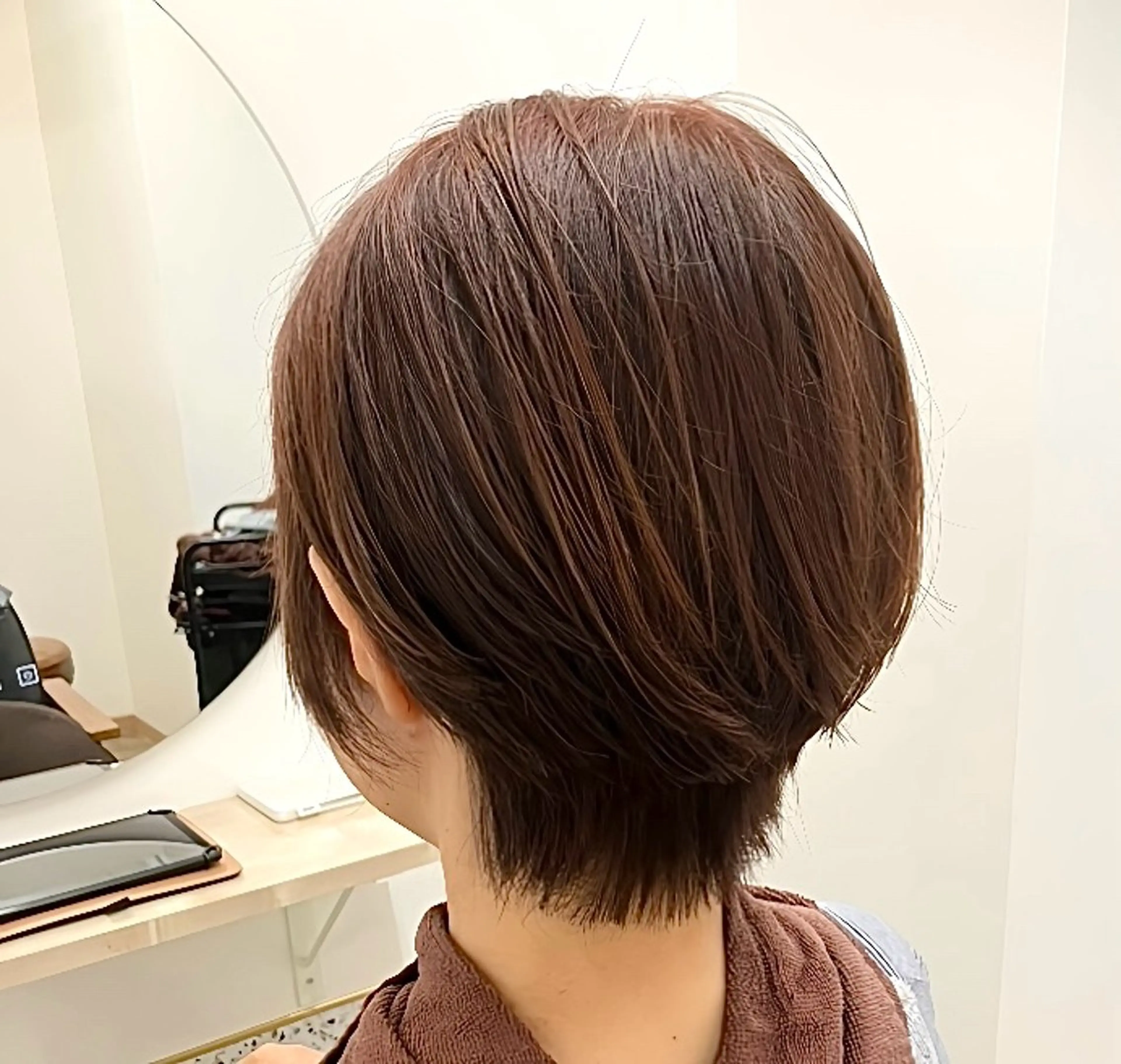 ショート ピンクブラウン ショートヘア カット ヘアカラー 🌟練馬の ケンシロウ⭐️のヘアスタイル