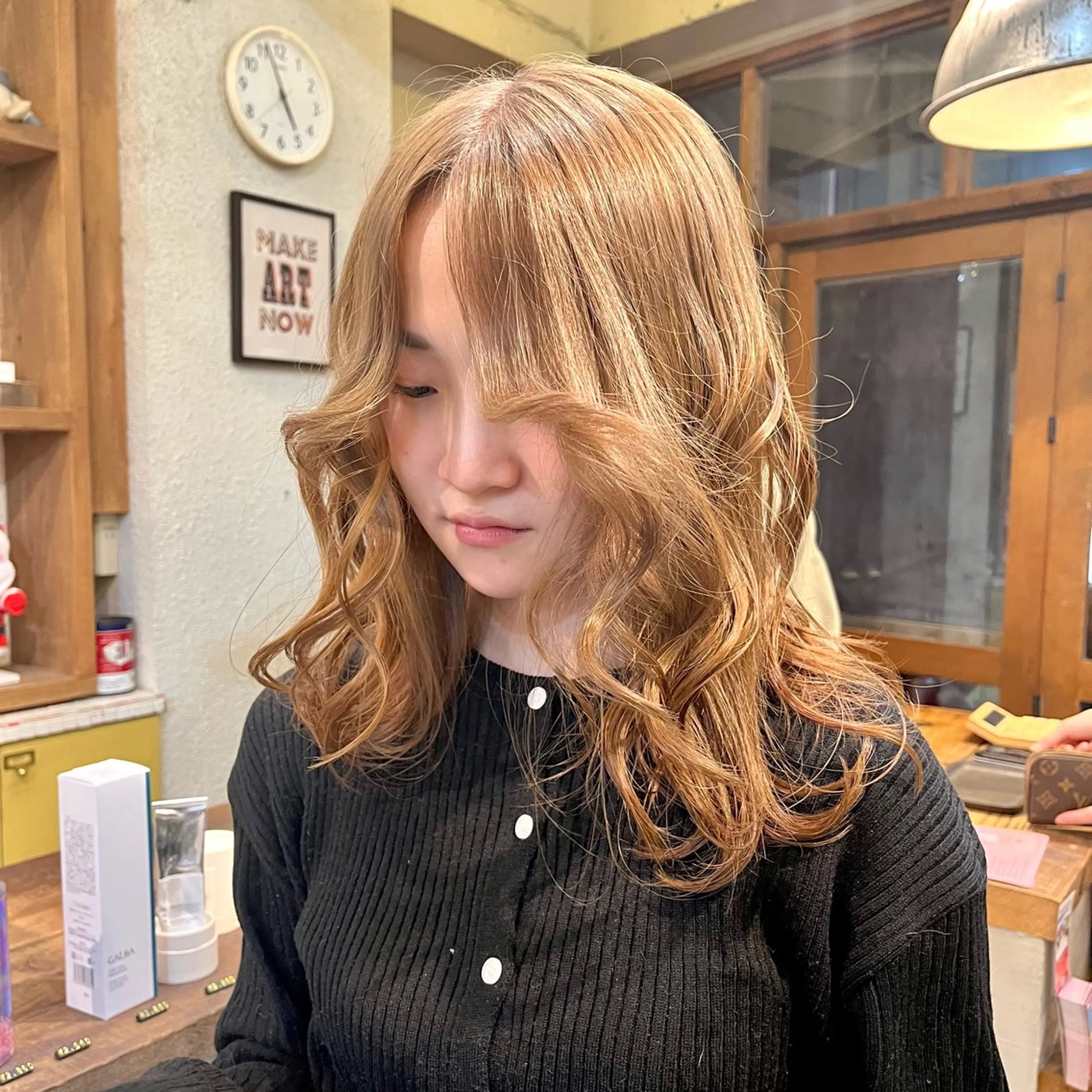 ミディアム カラー ヘアカラー トリートメント GO TODAY SHAiRE SALON 原宿本店所属・ブリーチ/レイヤー ハッシュカット/河内のヘアスタイル