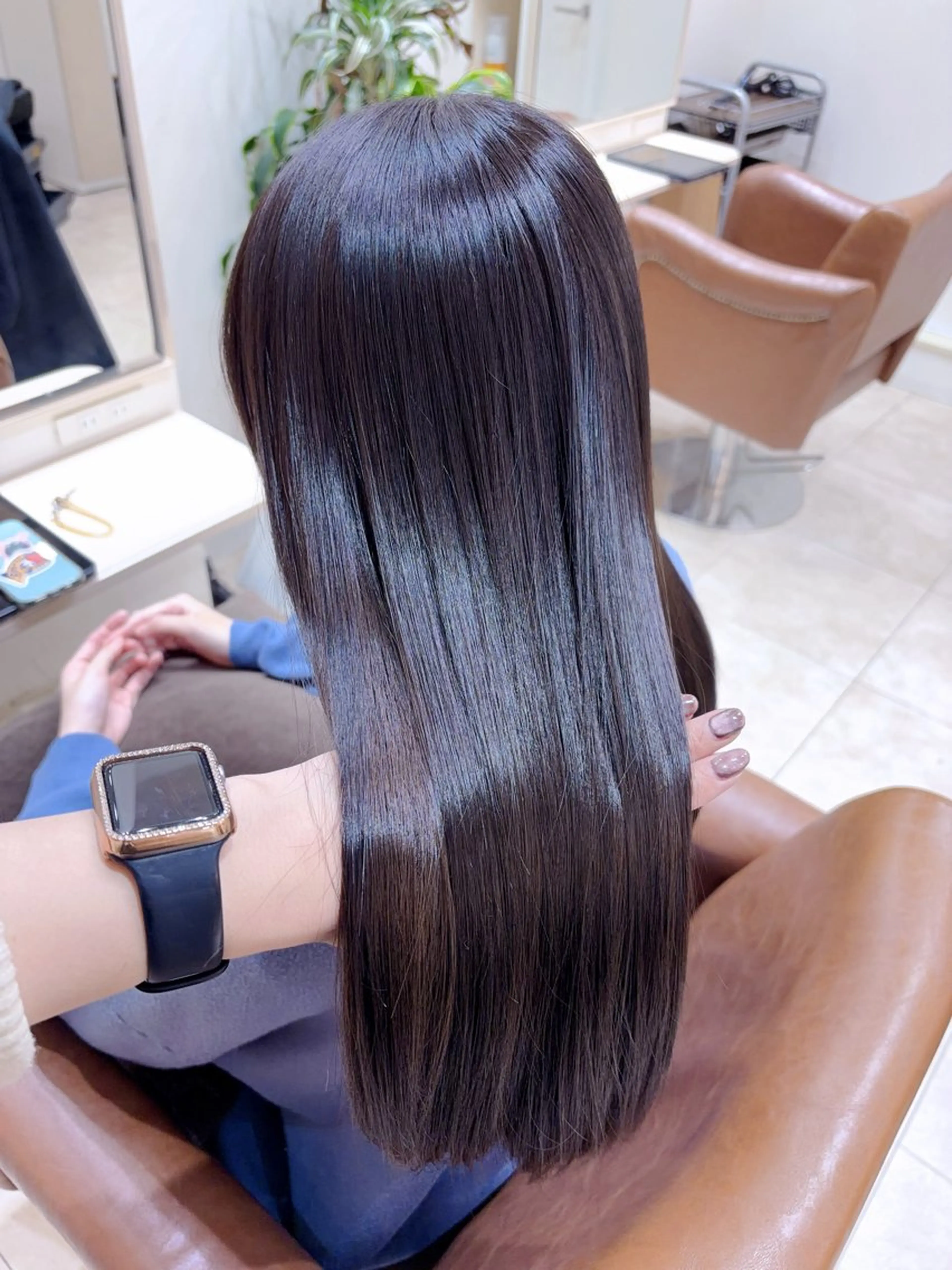 ロング カラー カット ヘアカラー 縮毛矯正 トリートメント 村山 茉衣のヘアスタイル