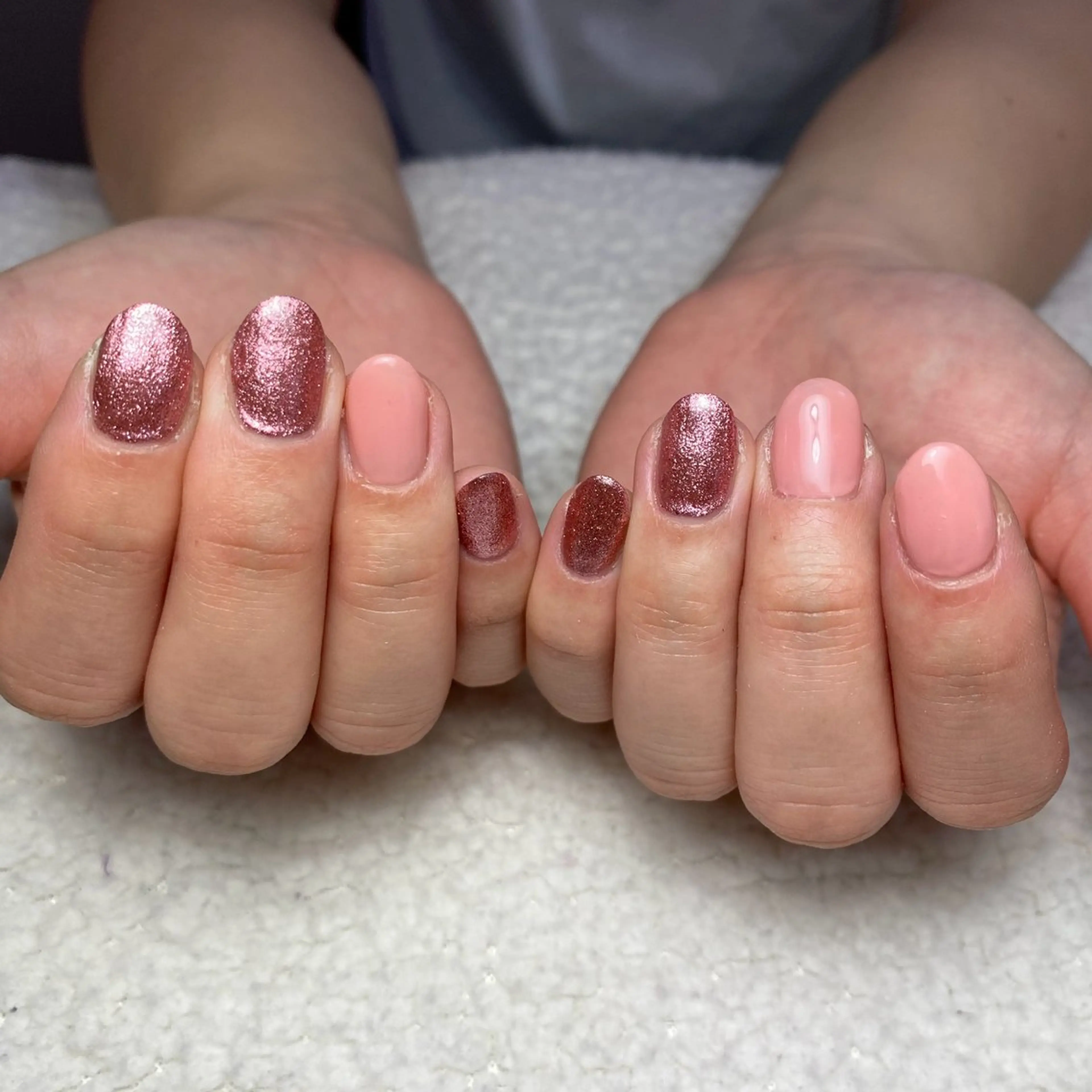 ネイル ラメ(グリッター) ピンク ハンドネイル COCO+所属・COCO +のエステ・リラクイメージ