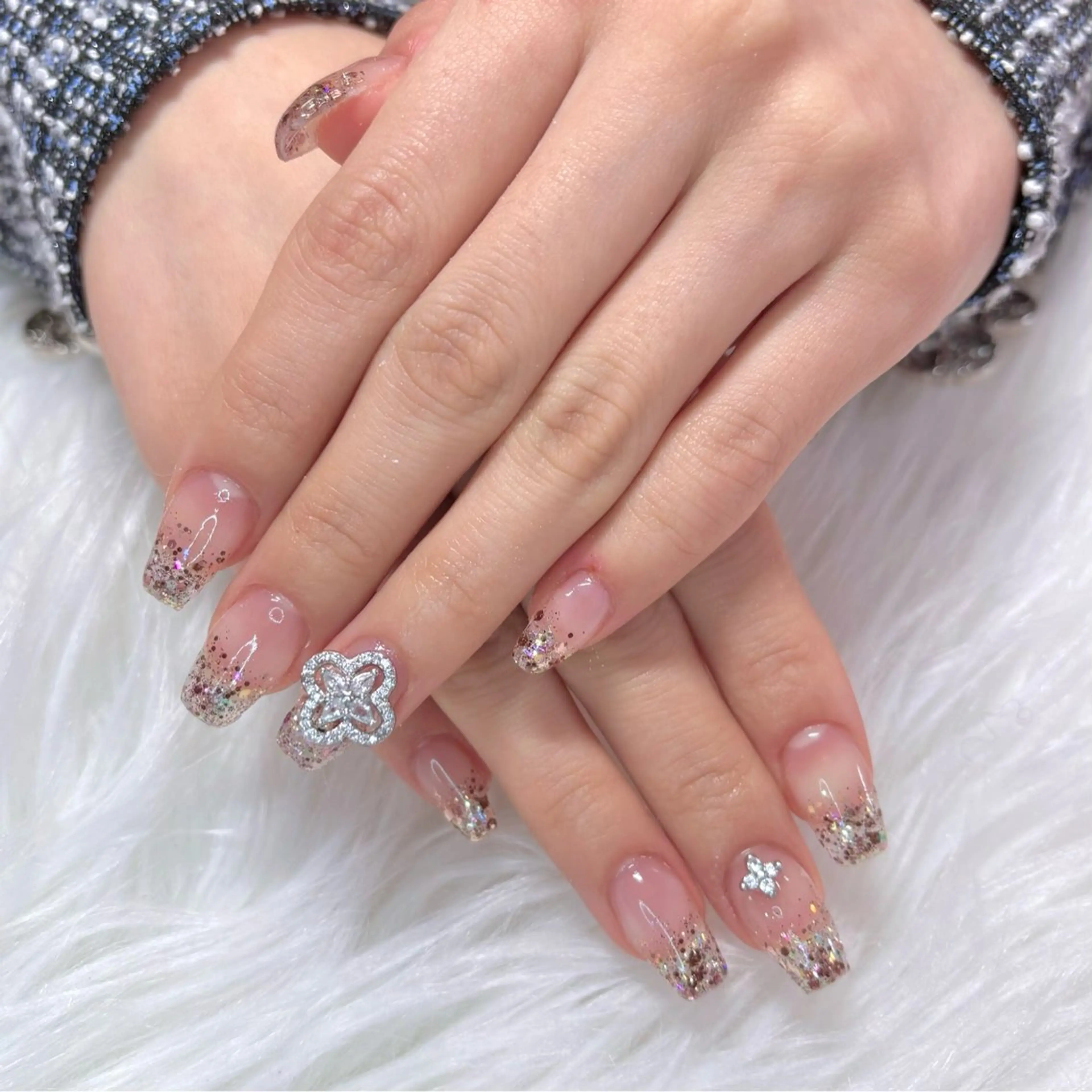 ネイル ラメ(グリッター) ラメグラデーション スカルプネイル ハンドネイル Noix nailのネイルデザイン