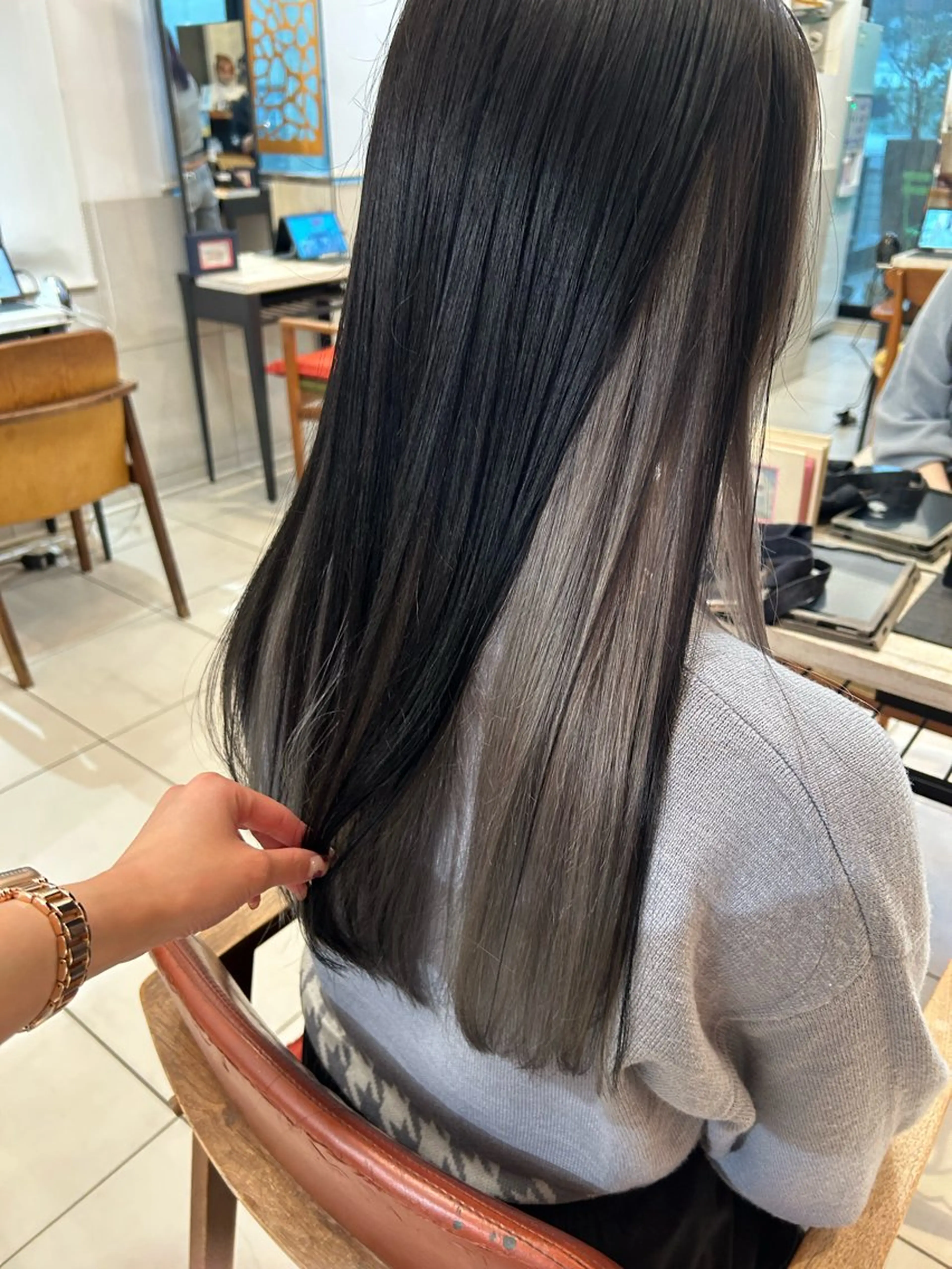 セミロング カラー インナーカラー ヘアカラー 艶カラー/耳つぼ/ 浴衣着付け/渡辺奈緒のその他イメージ