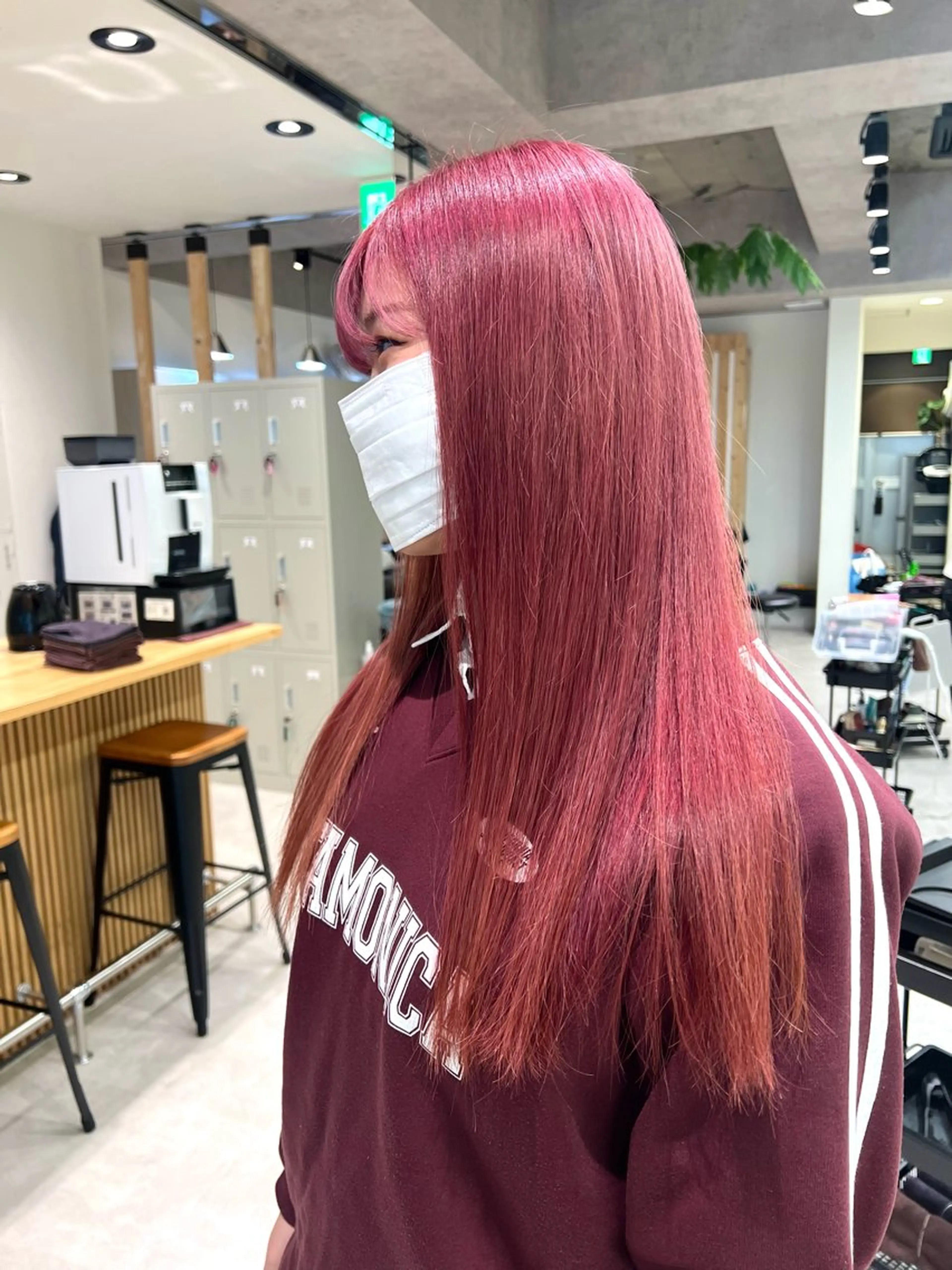 ロング カラー ヘアカラー トリートメント ダブルカラーブリーチ 髪質改善　縮毛矯正のヘアスタイル