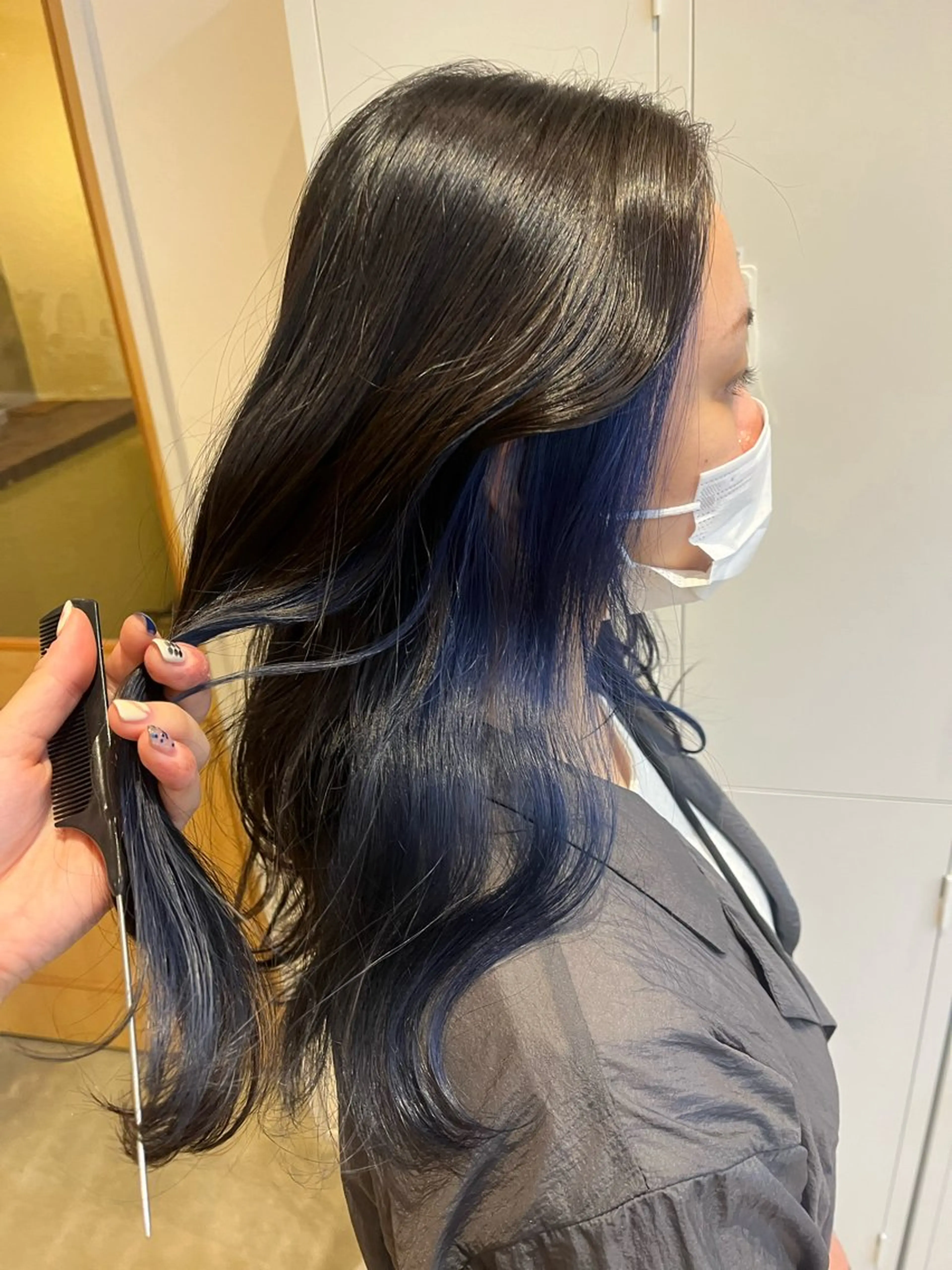 ロング ヘアカラー 凜 (りん)のヘアスタイル