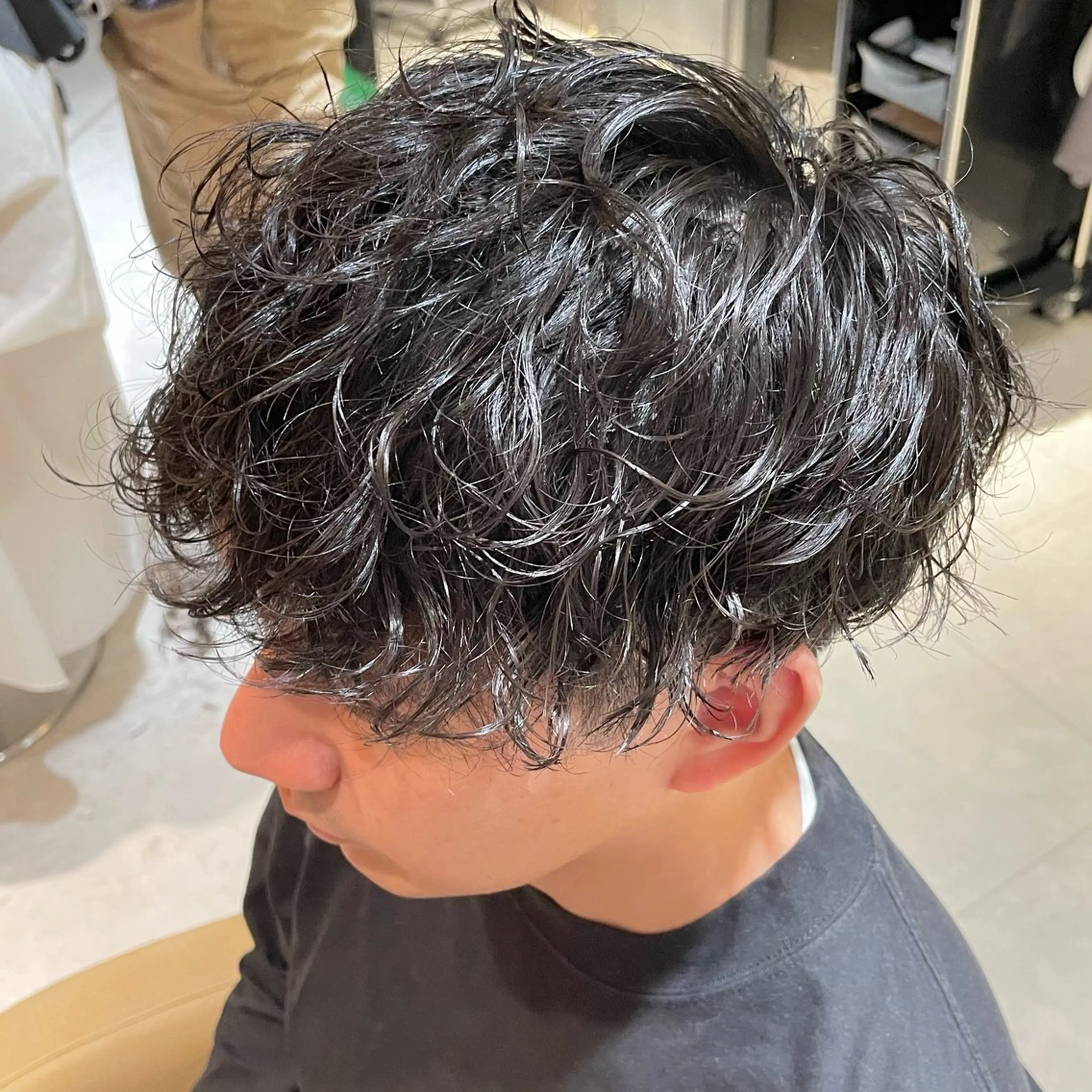 ショート パーマ メンズ メンズパーマ 波巻きパーマ スパイラルパーマ メンズ専門美容師✂︎ 大庭勝己のヘアスタイル