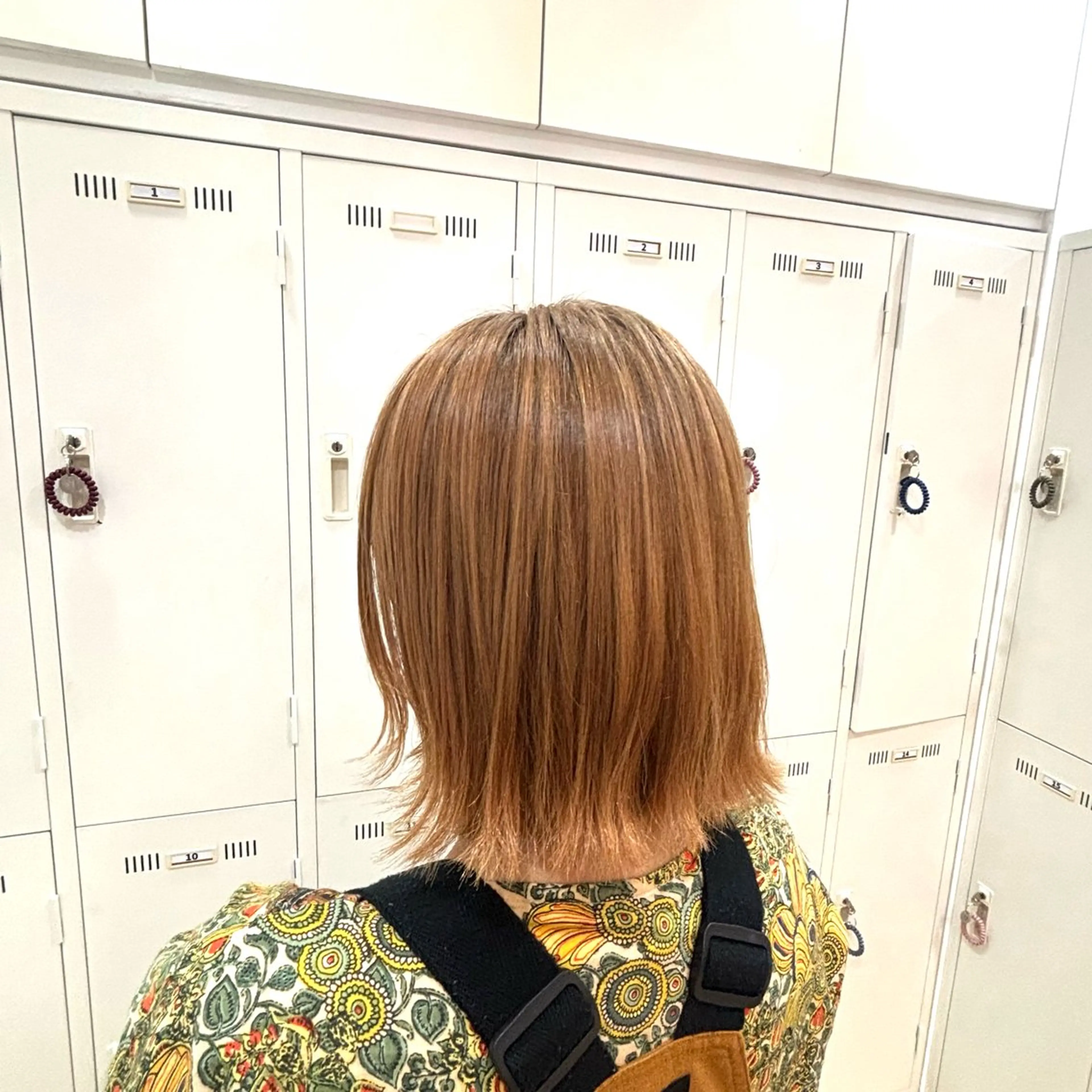 カラー 若槻 美有のヘアスタイル