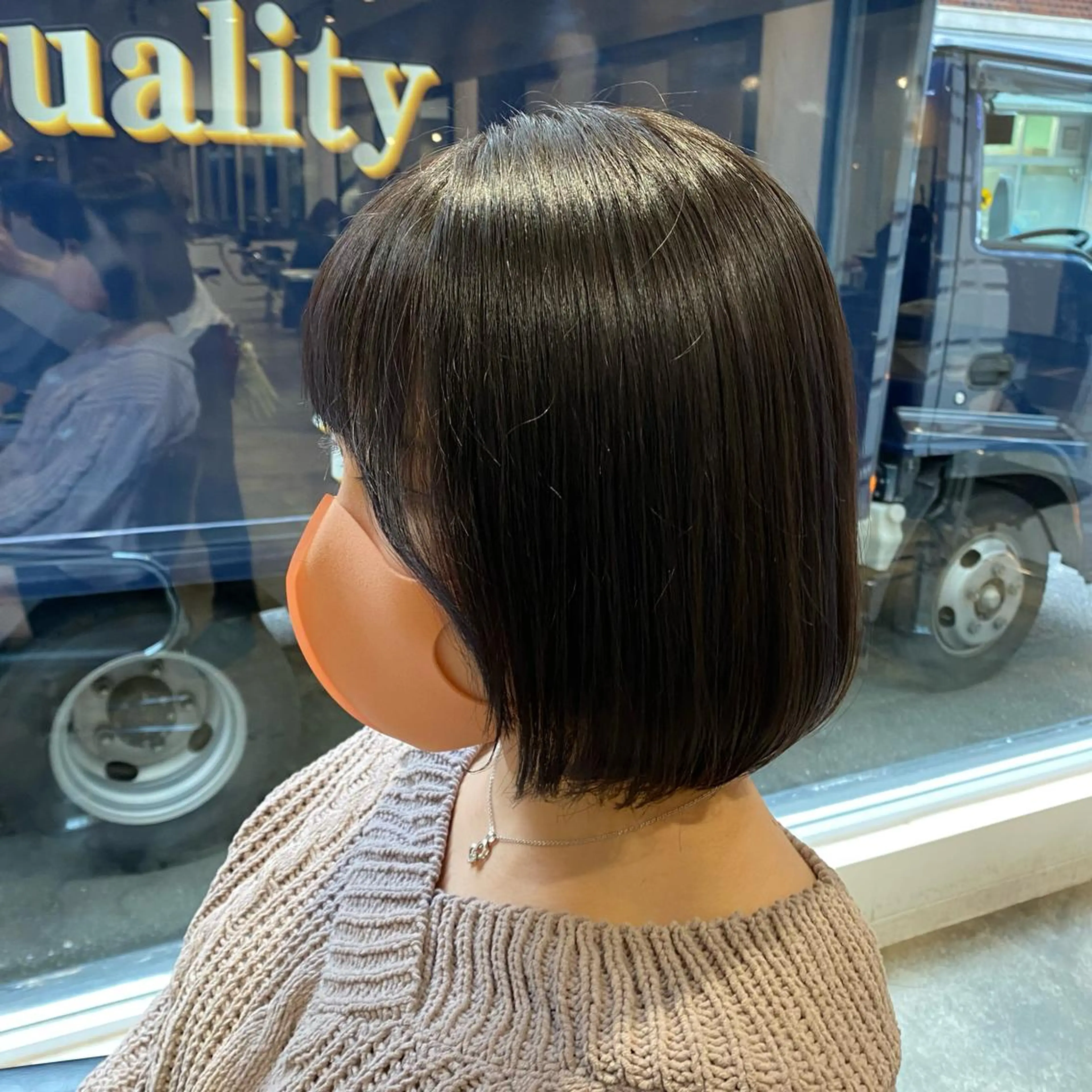 ショート カラー 黒髪 ブルーカラー ブルーブラック ボブ ショートヘア 増子 祐太朗のヘアスタイル