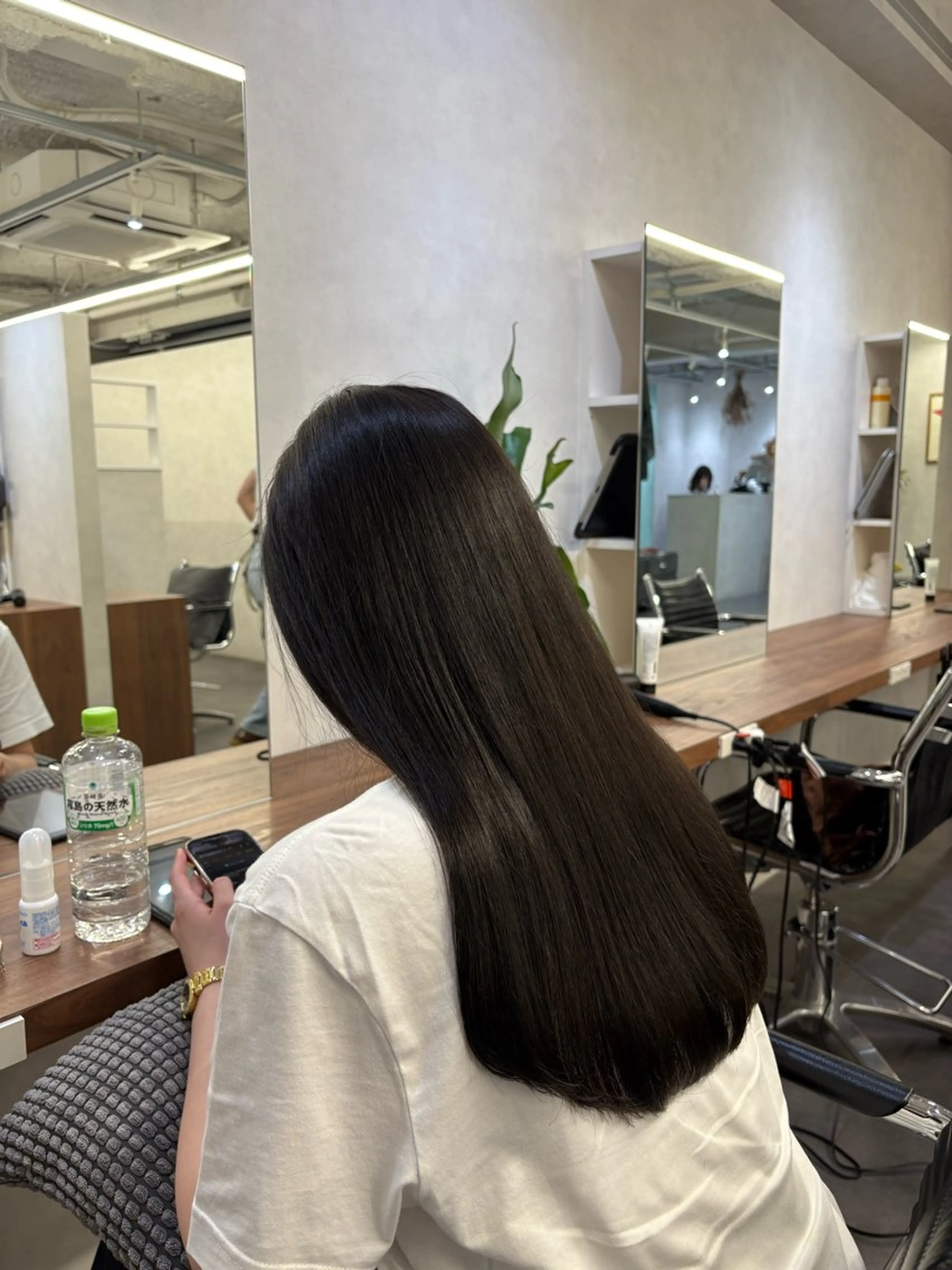 ロング ヘアカラー カラーモデル募集🔥 西梅田/六角一咲のヘアスタイル