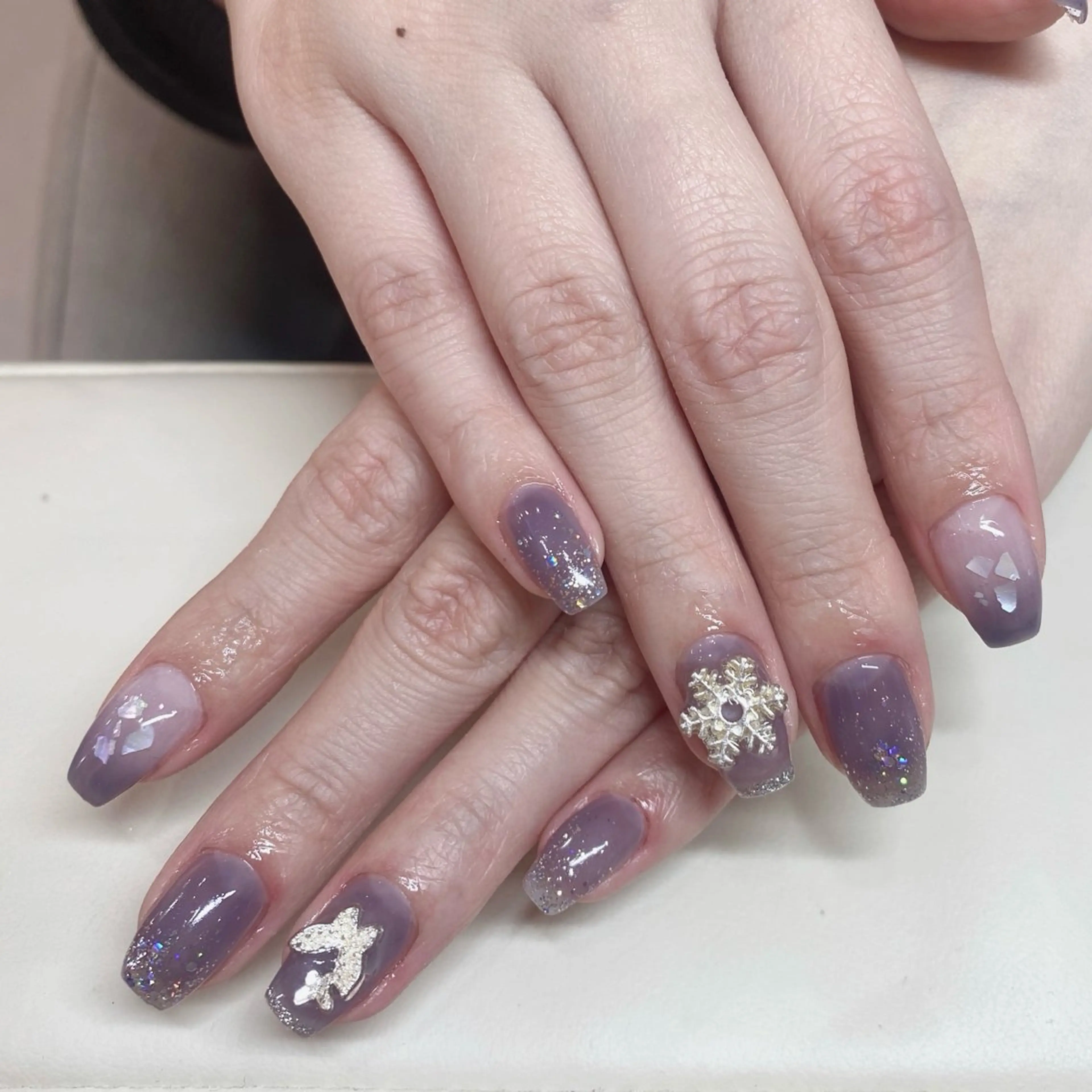 ネイル ハンドネイル ハンドケア ネイル＆アイラッシュ ∩_∩アオイのネイルデザイン