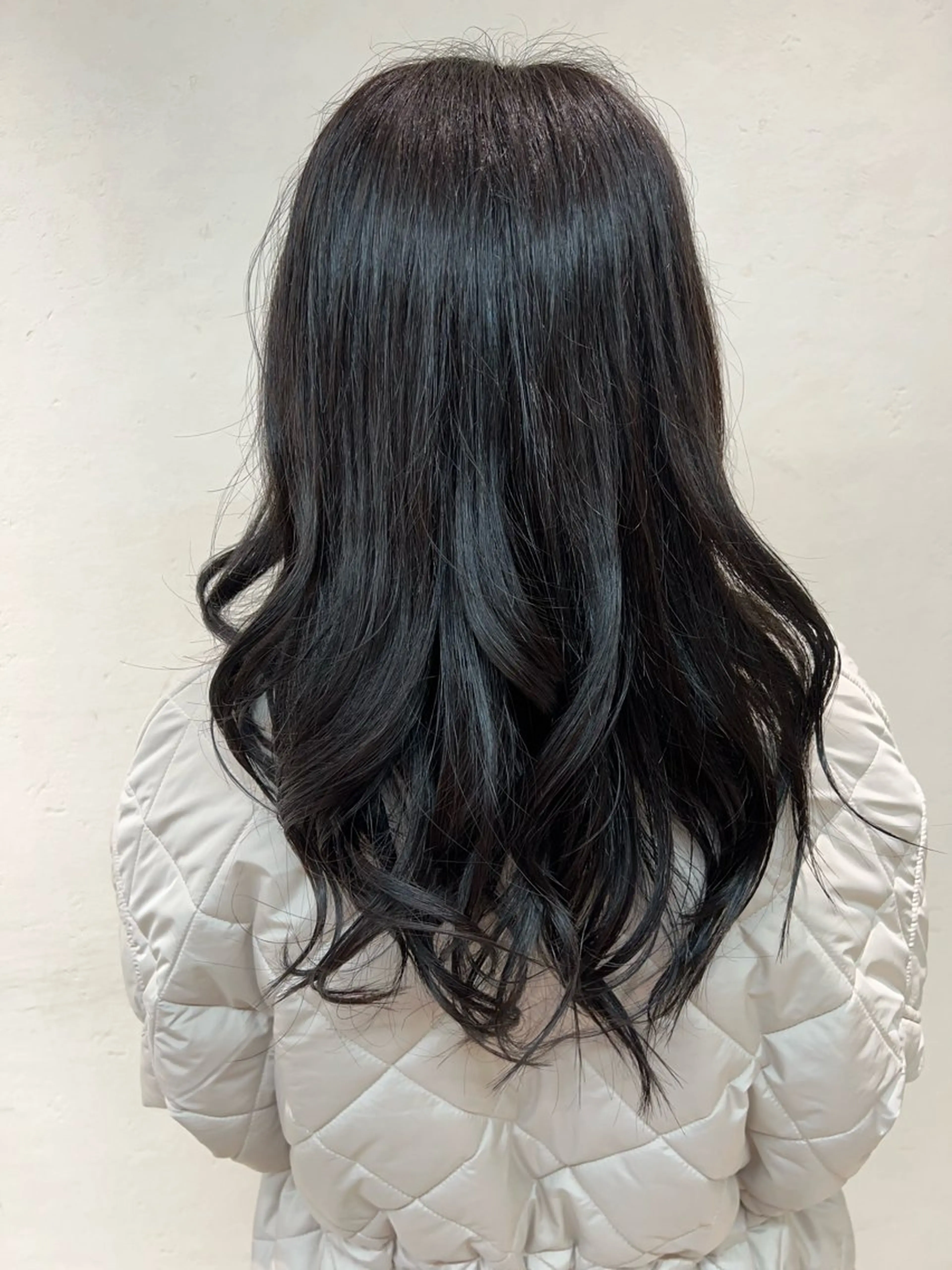 ロング ヘアカラー 吉田 眞のヘアスタイル