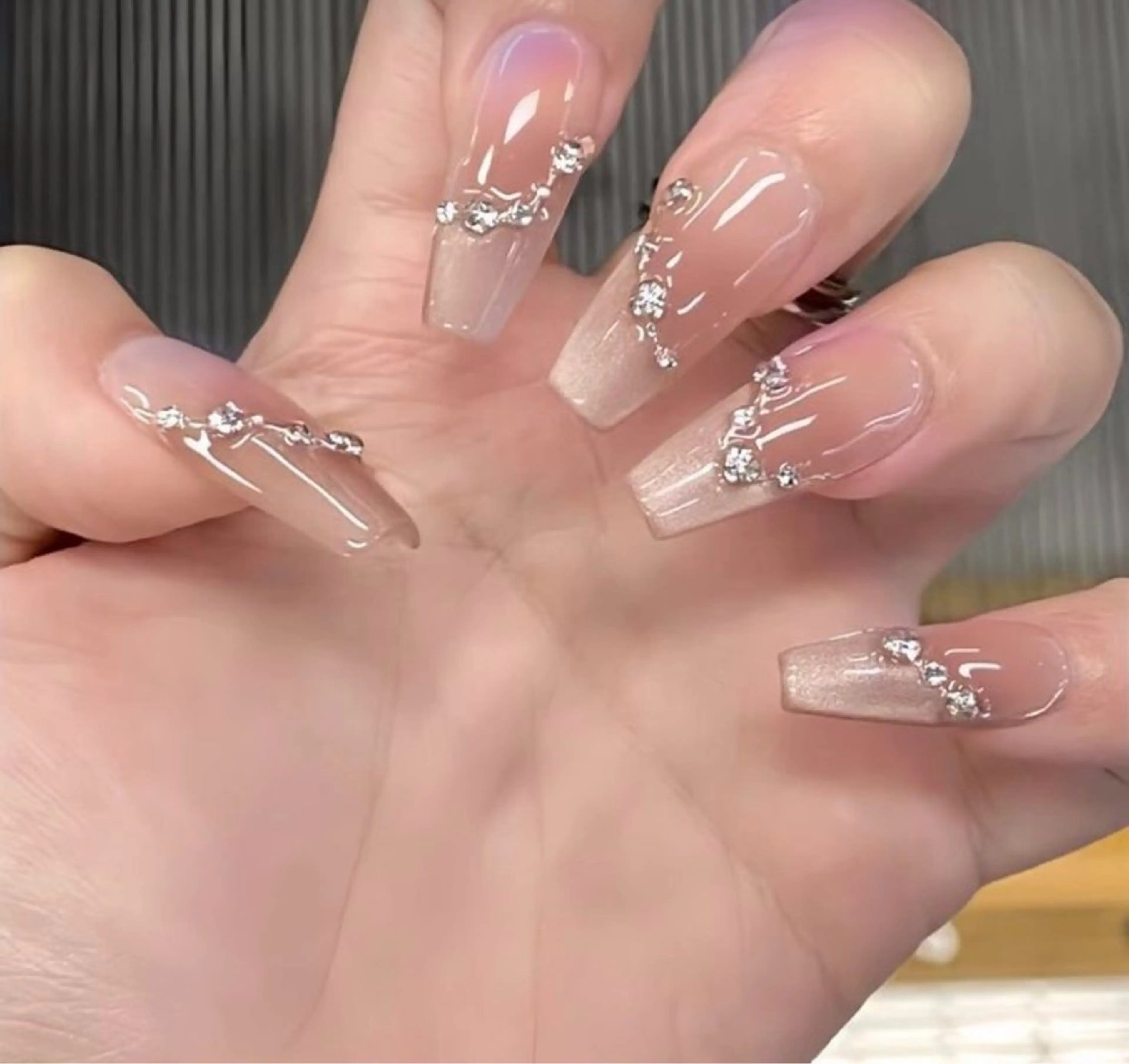ネイル アートネイル 長さ出し フットネイル フレンチネイル ジェルネイル Kawaii Nail Salon所属・Kawaii-jp Tomisatoのネイルデザイン