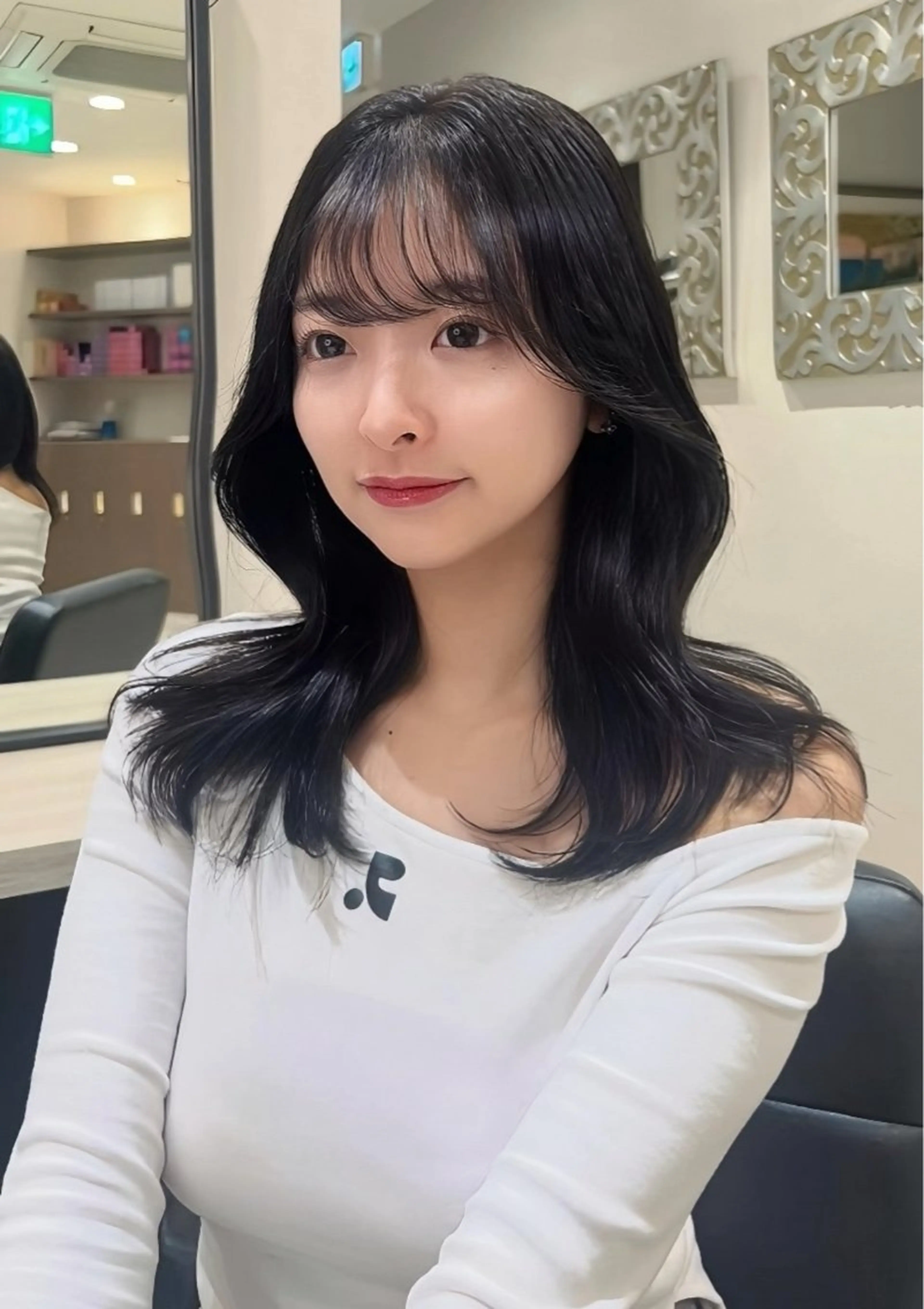 セミロング カラー 透明感カラー カット ヘアカラー トリートメント Euphoria銀座本店所属・shoki 韓国ヘア/ケアカラーのヘアスタイル