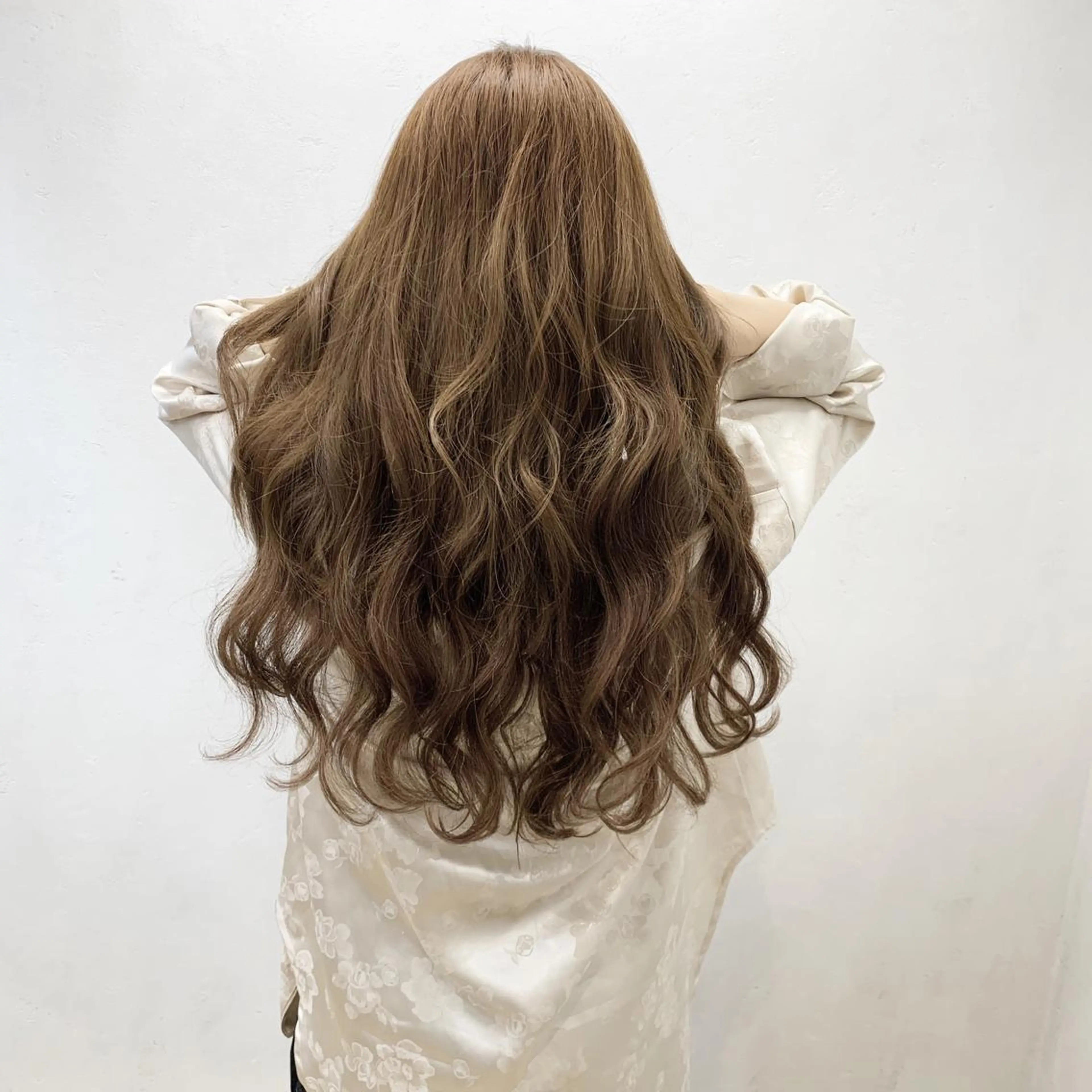 ロング カラー ヘアアレンジ シールエクステ エクステ ヘアカラー エクステ TATSUYA アートディレクターのヘアスタイル