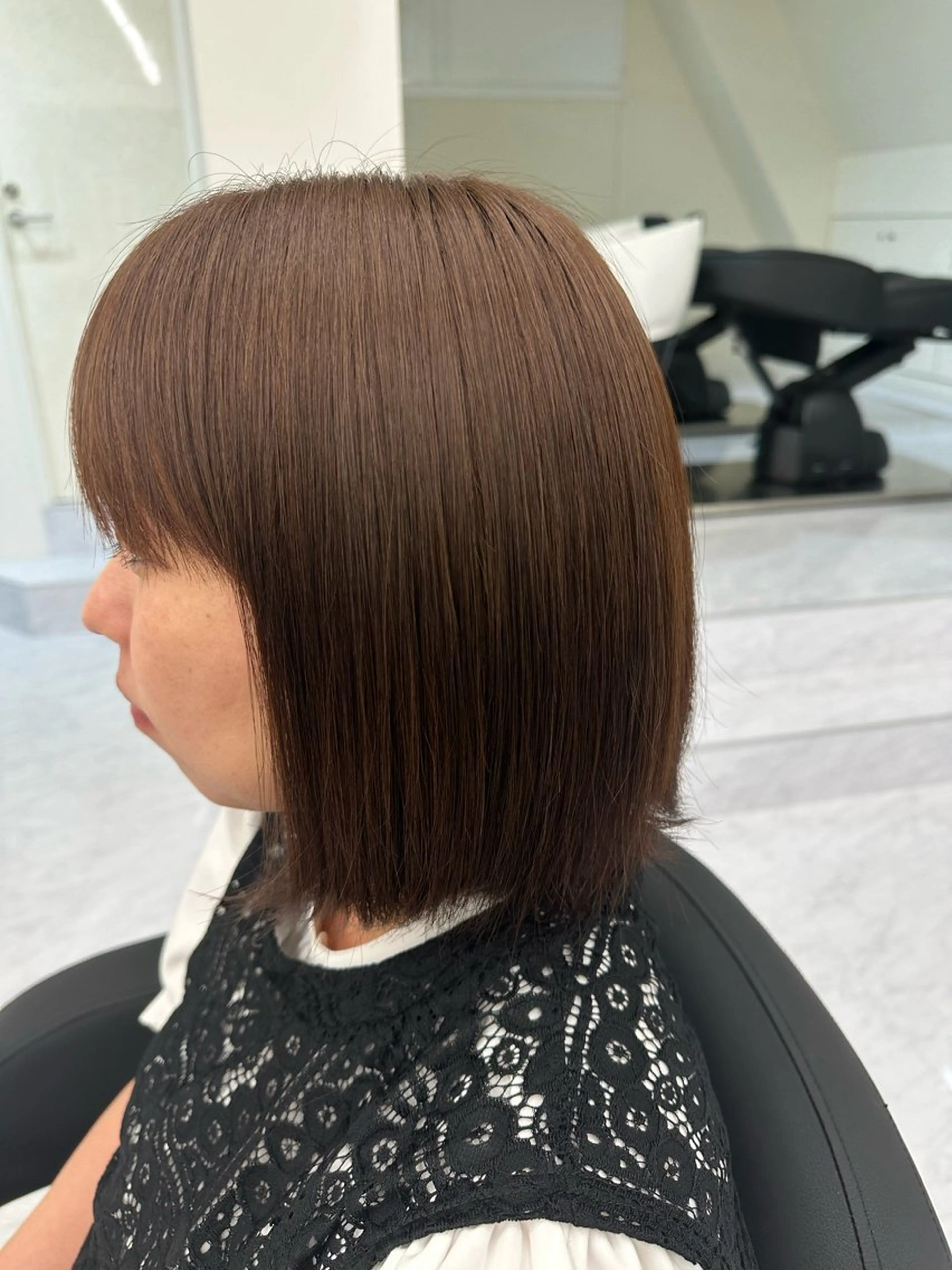 カラー ブリーチ ブラウンカラー ショコラブラウン ブリーチなしカラー 岡部 琉斗のヘアスタイル