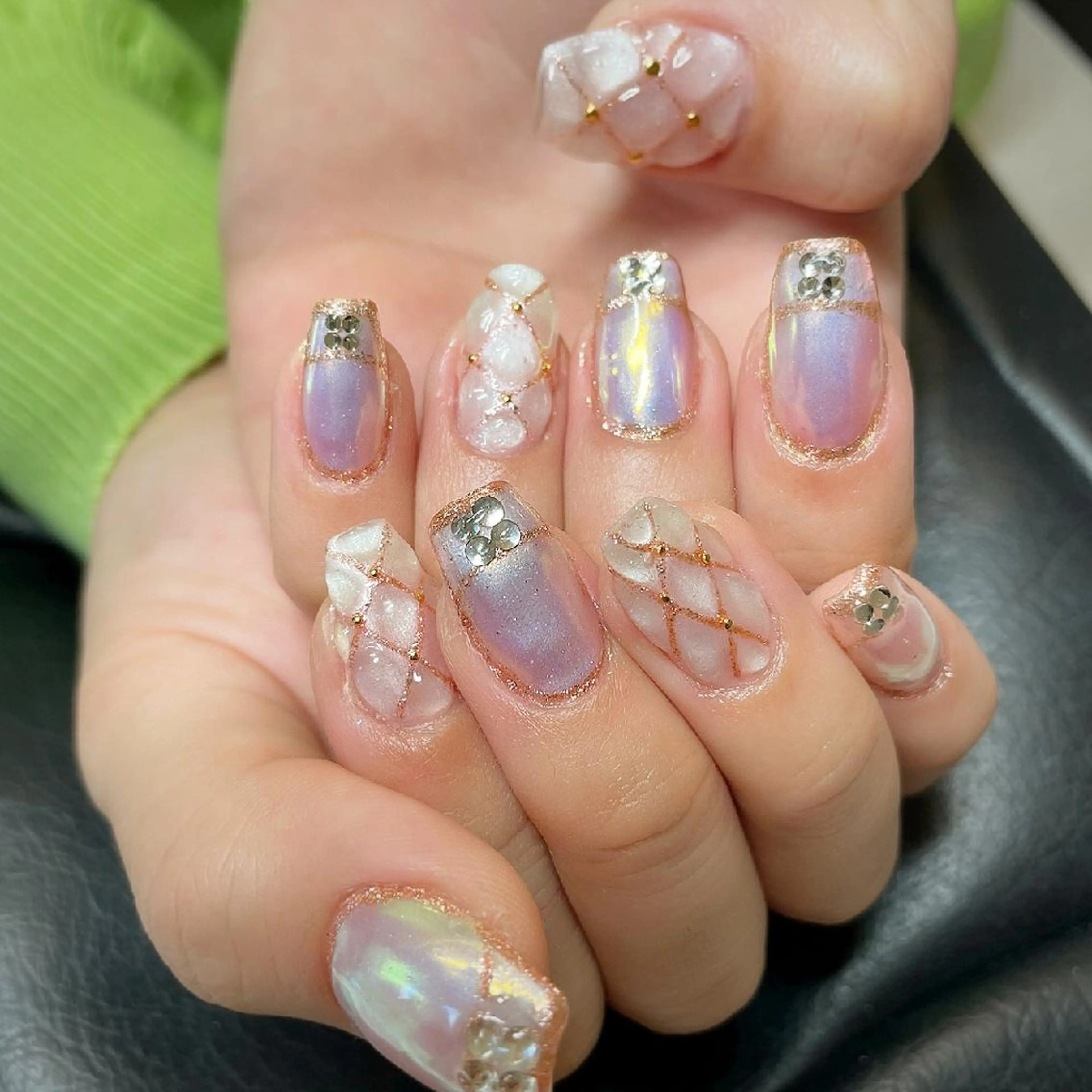 ネイル ミラーネイル ホワイト ハンドネイル フットネイル AQUA NAIL所属・AQUA NAILのネイルデザイン