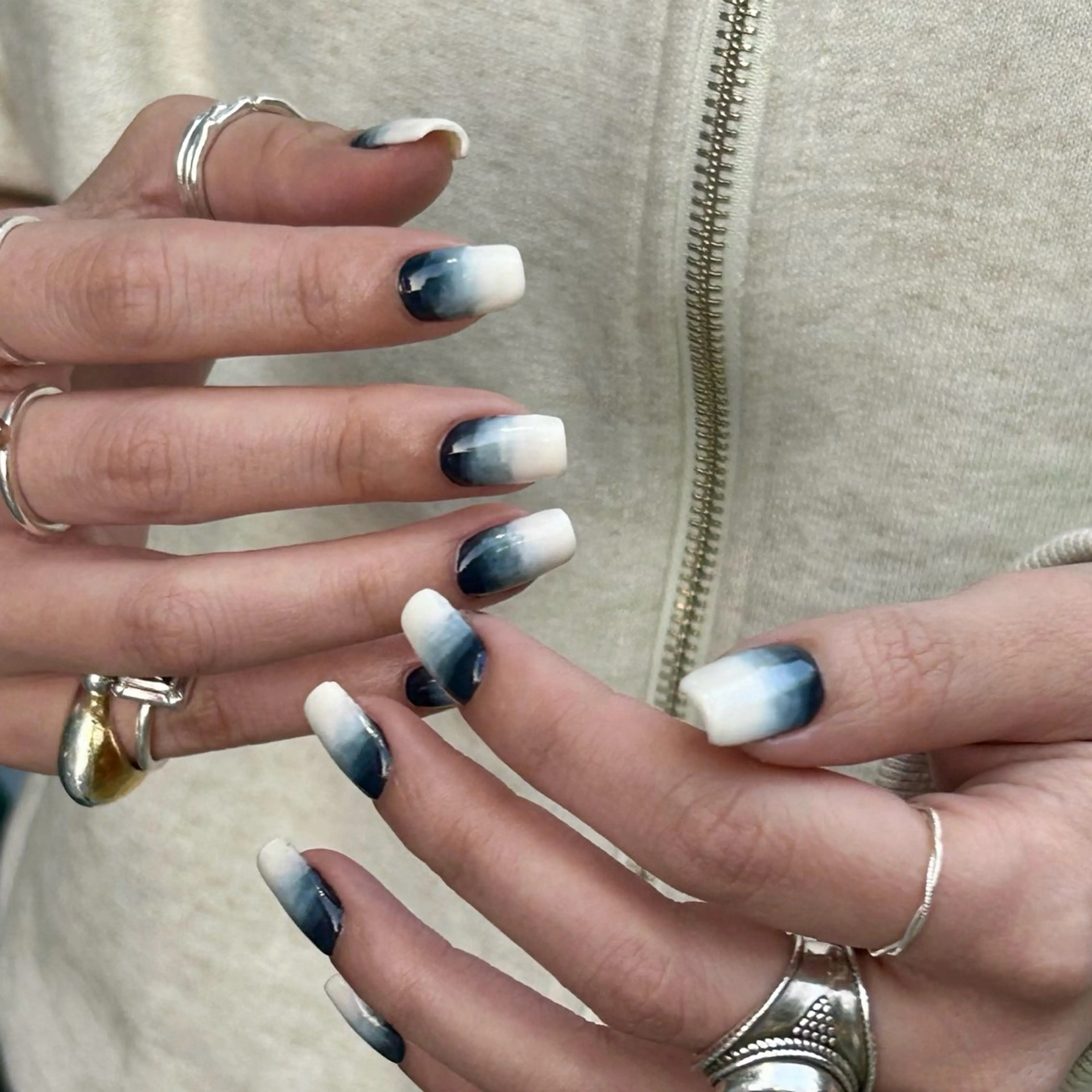 ネイル カジュアル ニュアンスネイル シンプルネイル PU＋ON. nail works所属・Jr.nailist ayaのネイルデザイン