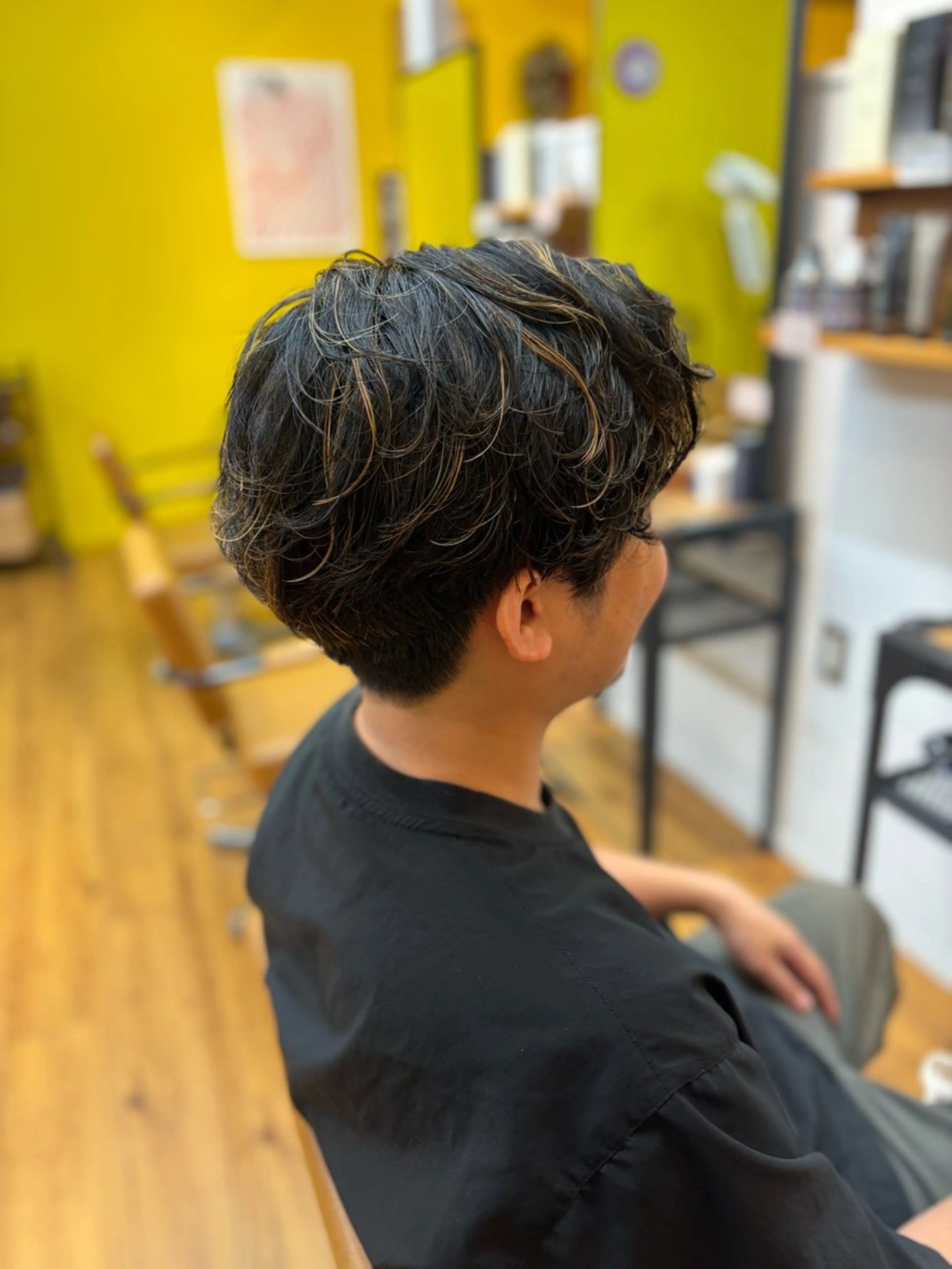 ショート カラー パーマ メンズ メンズブリーチ メンズハイライト ブリーチ ハイライトカラー ハイライト カネコ ナナミのヘアスタイル