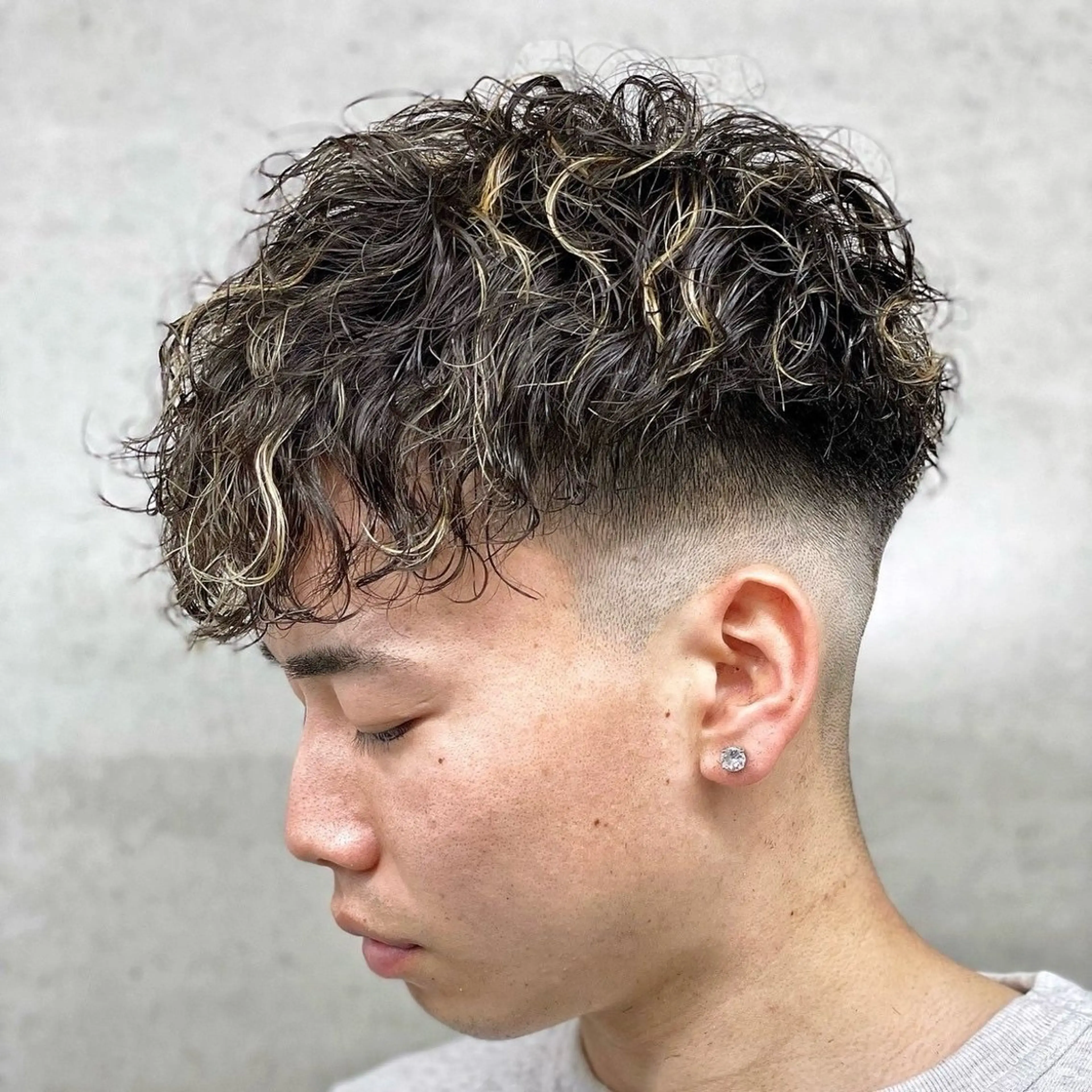 カラー パーマ メンズ カット ヘアカラー パーマ 安達 脩人のヘアスタイル
