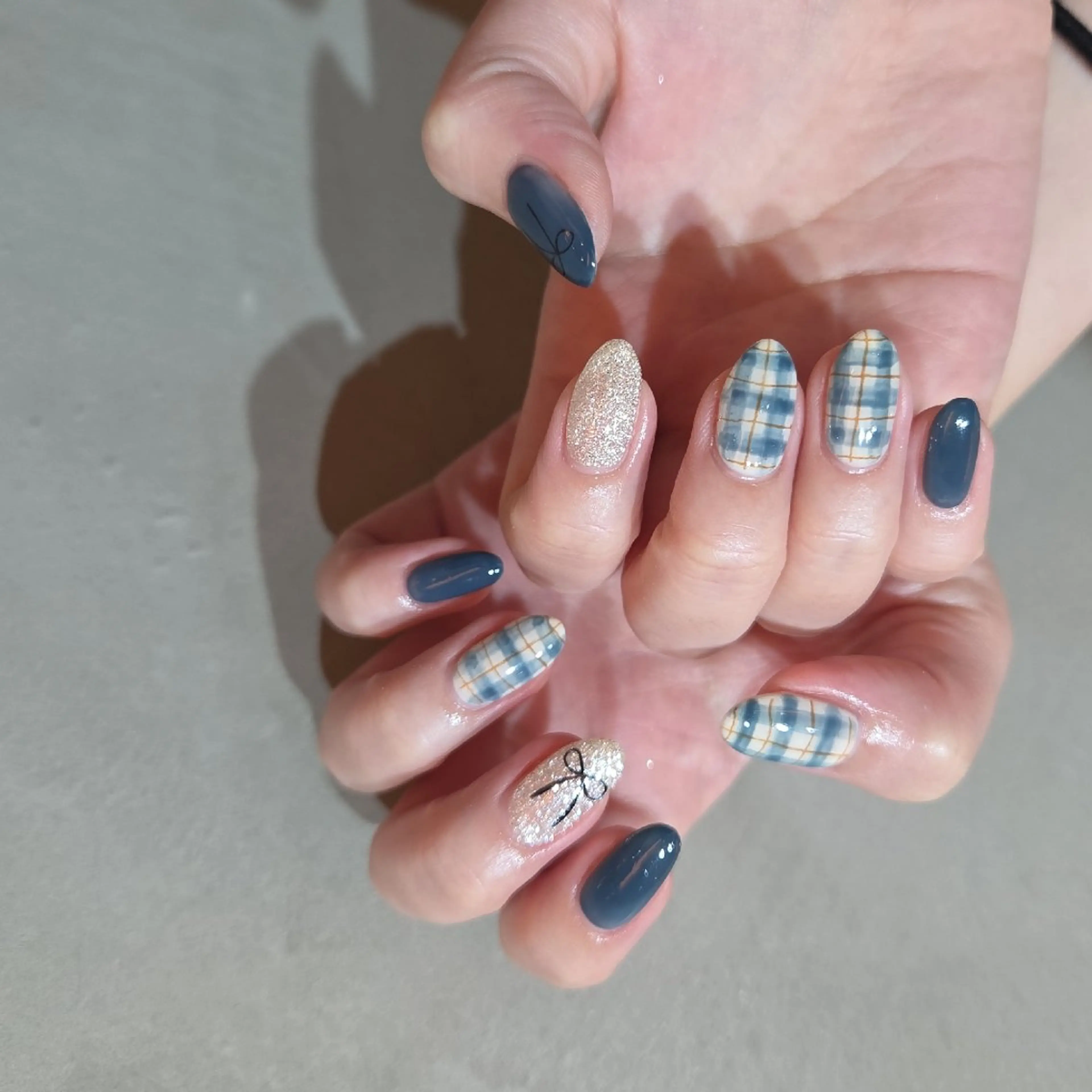 ネイル ハンドネイル Rauna nailsalon のネイルデザイン