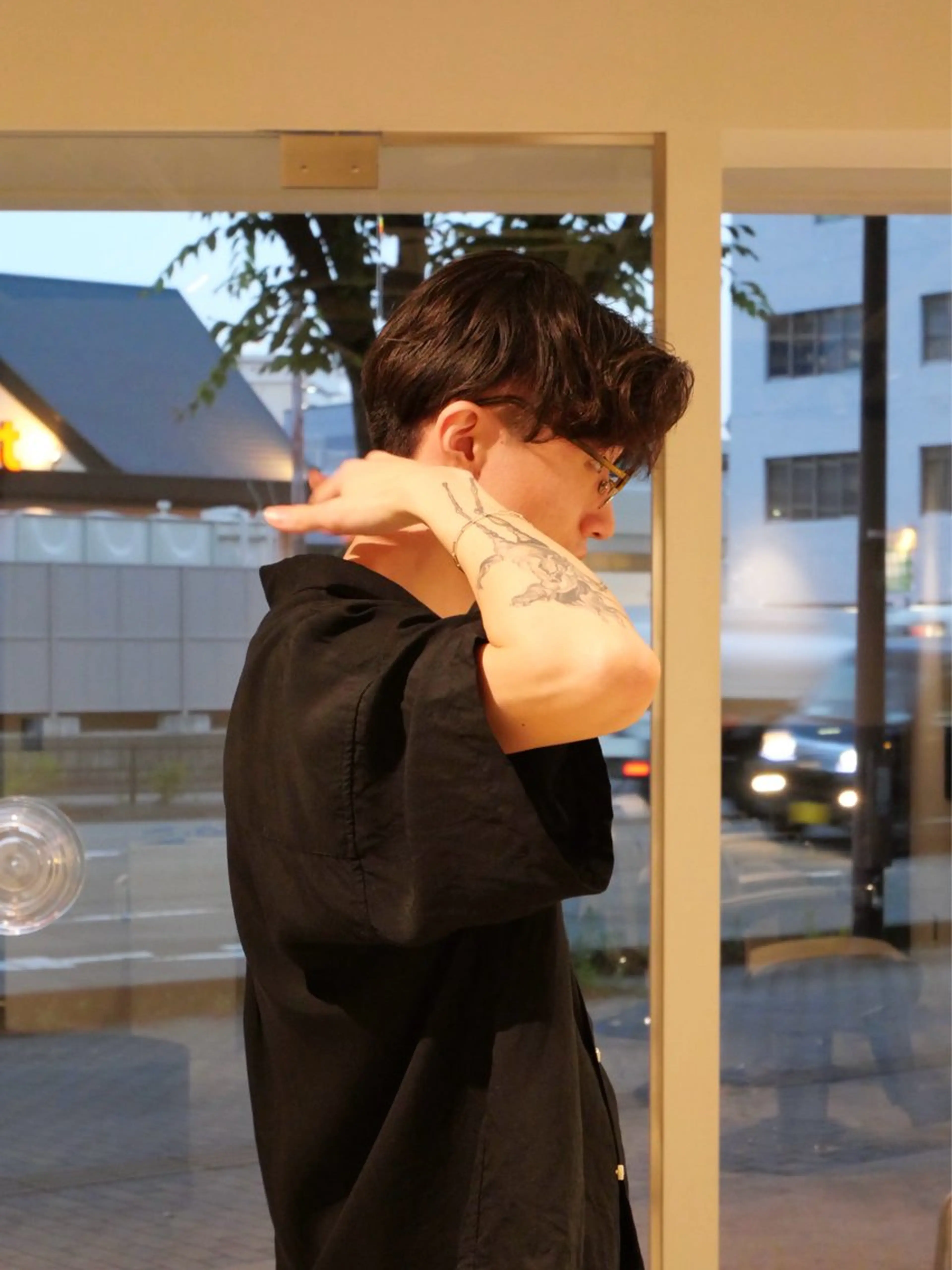 ショート メンズ センターパート メンズパーマ POOLSIDE所属・レンタロウ ネット移行しましたのヘアスタイル