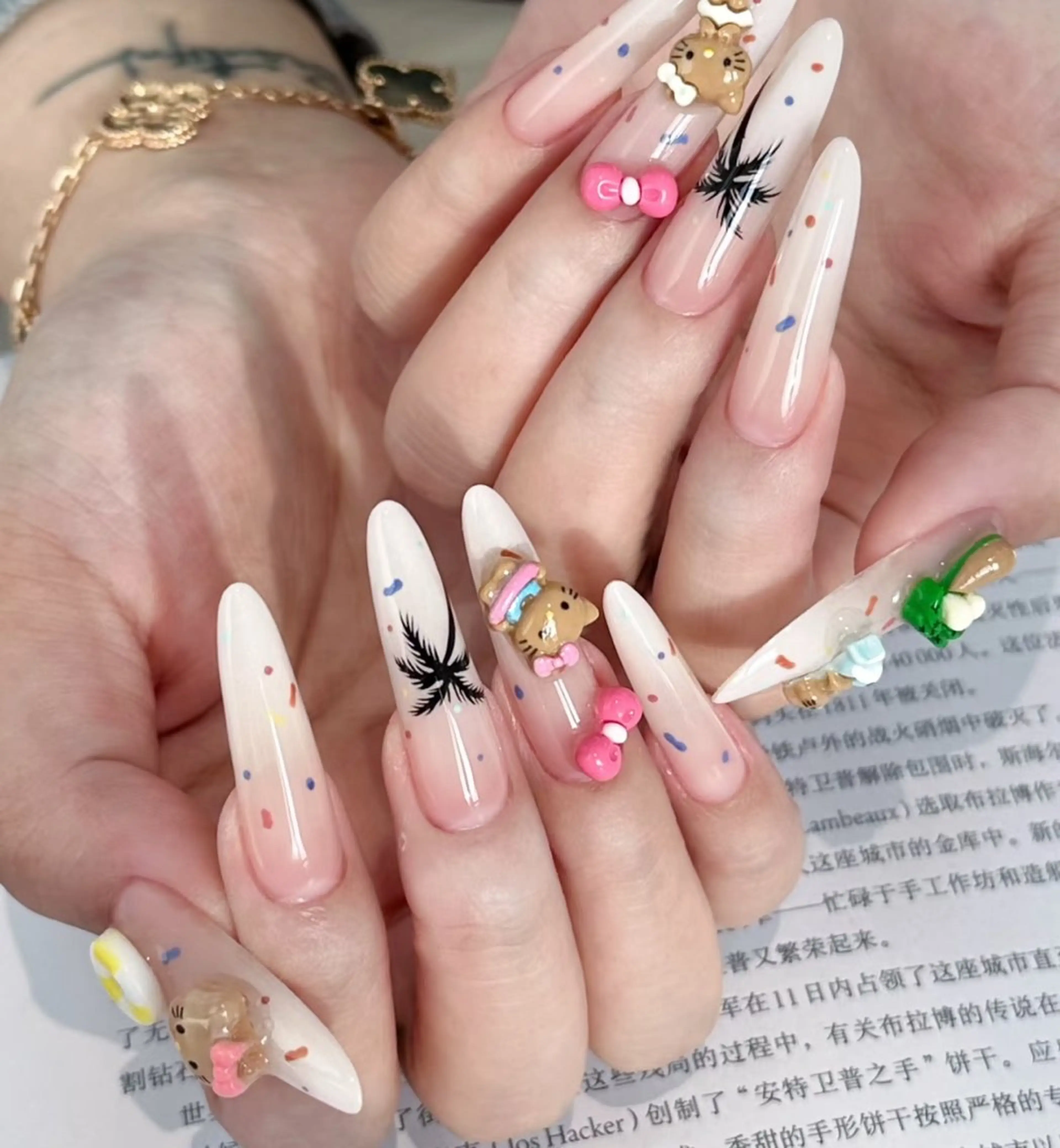 ネイル アートネイル オーロラネイル チークネイル フレンチネイル ガラスフレンチ ハンドネイル 🎀🎀YooLi Nail Salonのネイルデザイン