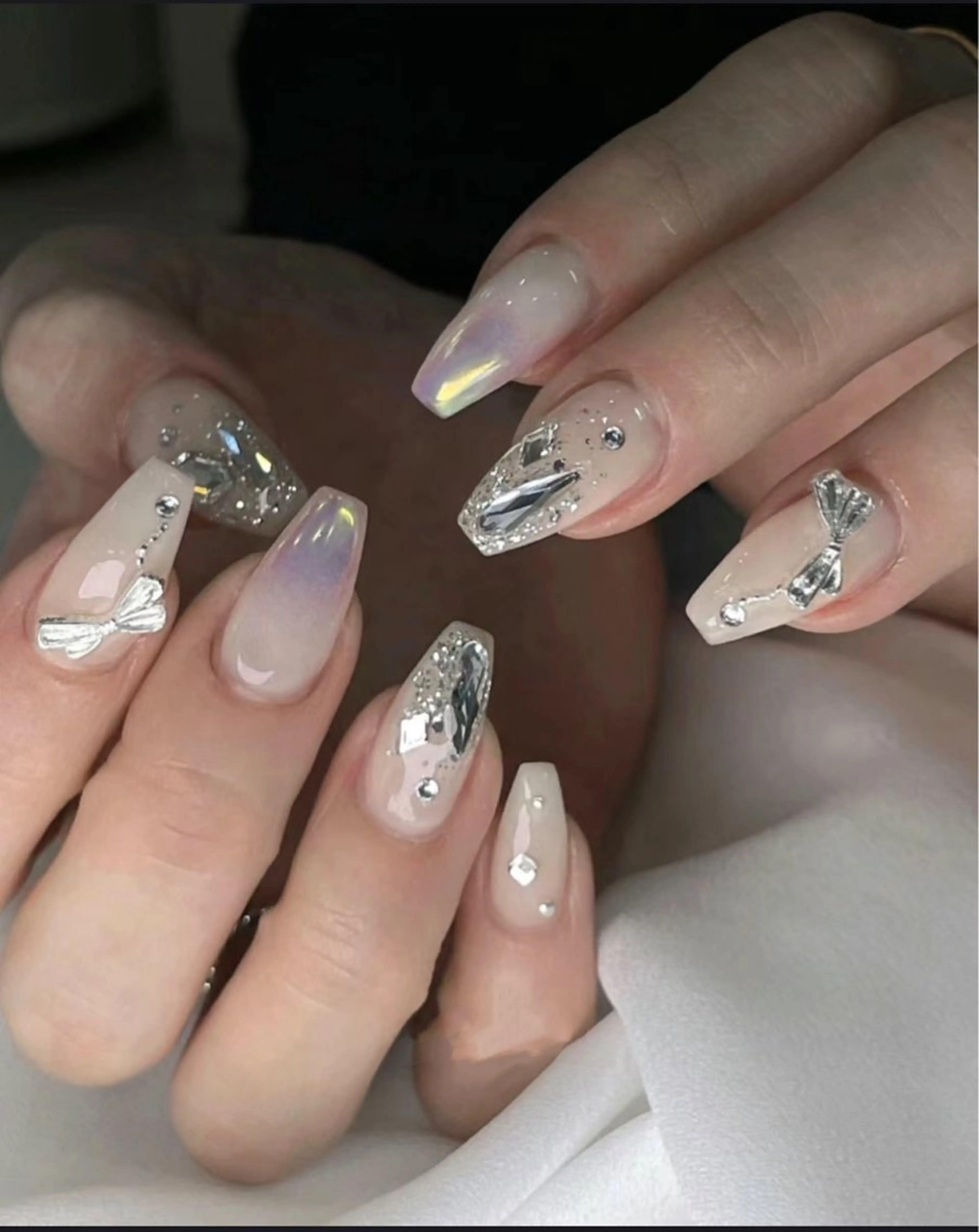ネイル ハンドネイル 🍑 momo_nailのネイルデザイン