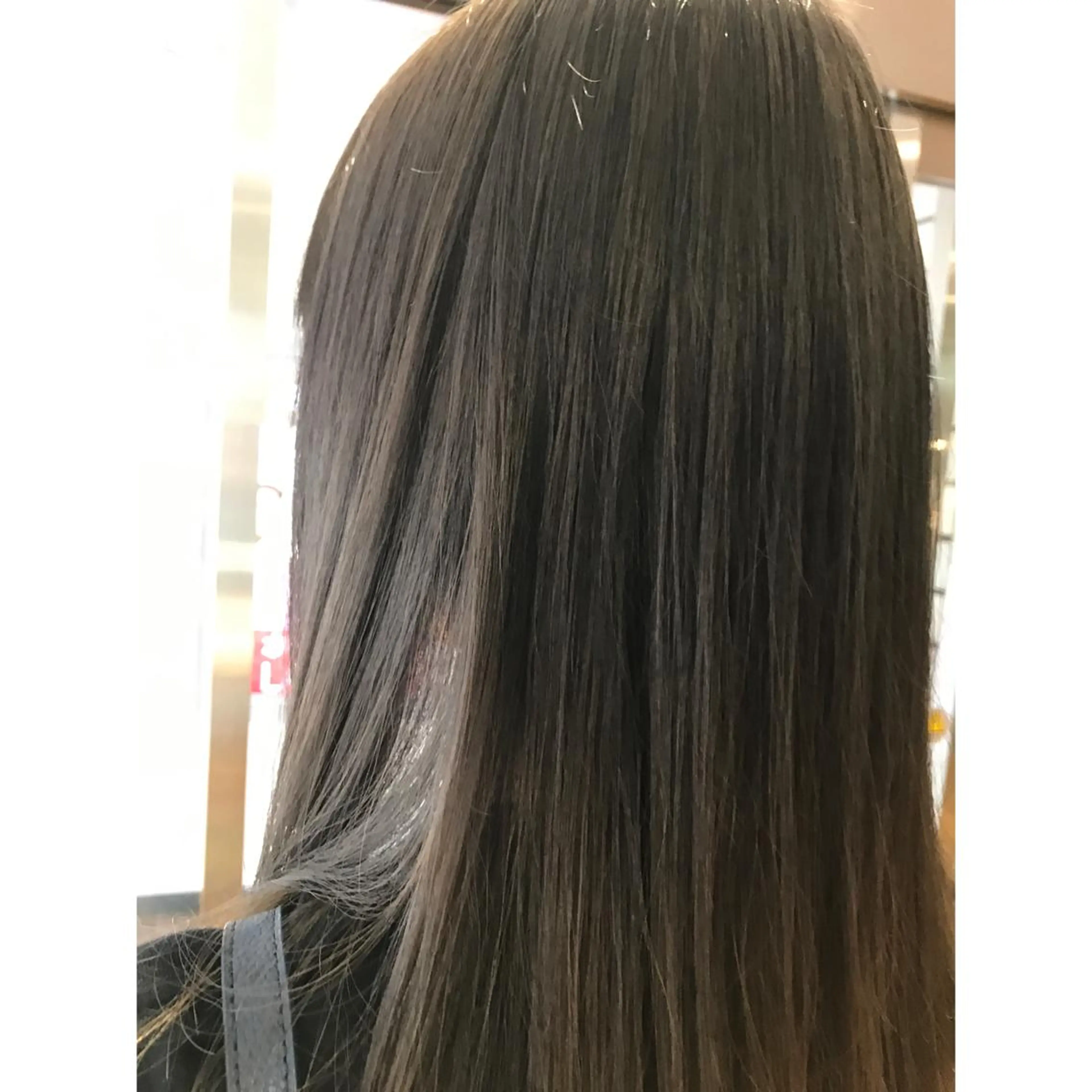 セミロング カラー ダブルカラー 坂西 春果のマツエク・マツパデザイン