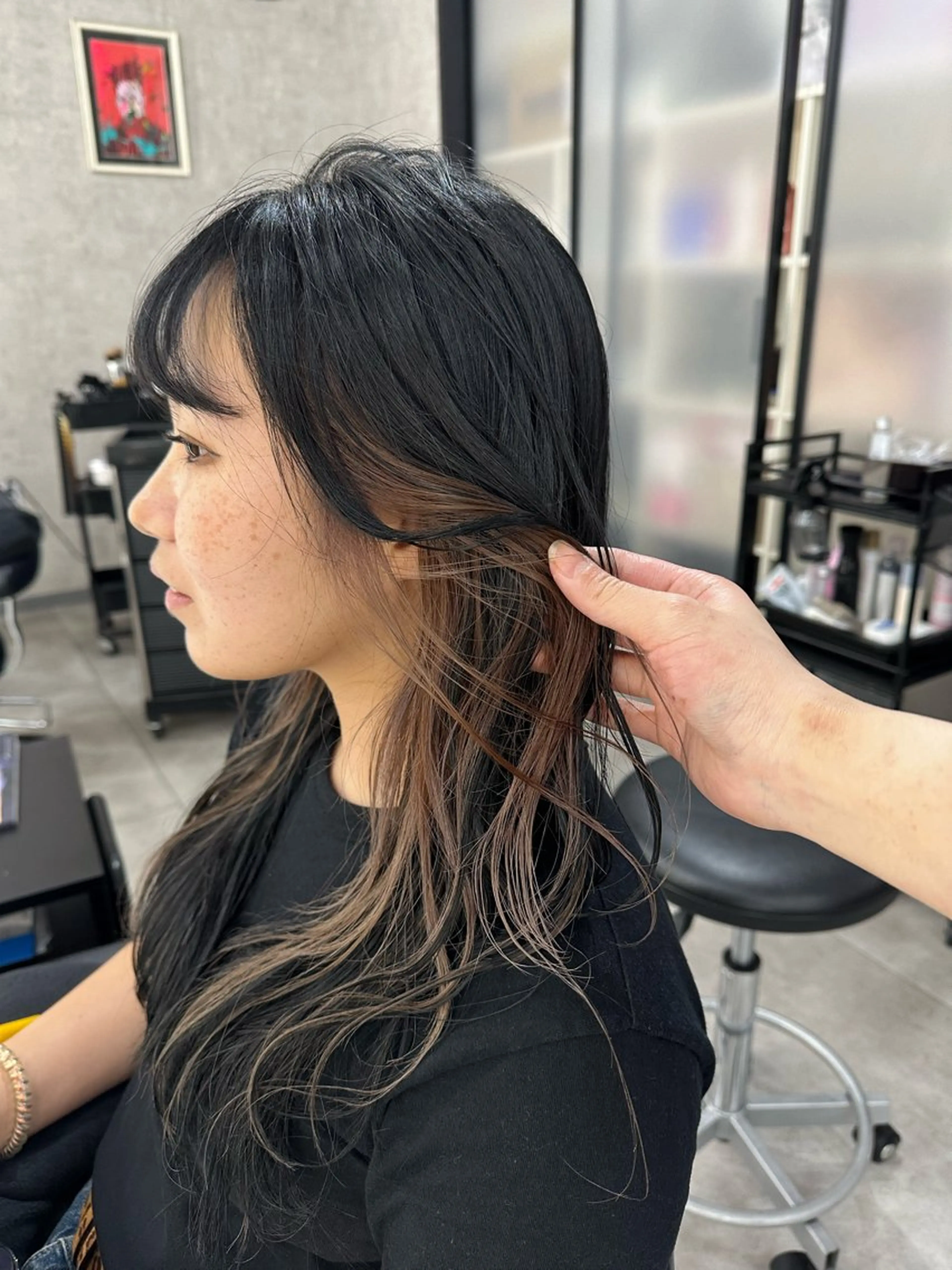 ロング ヘアカラー 徳永 瑚心のヘアスタイル