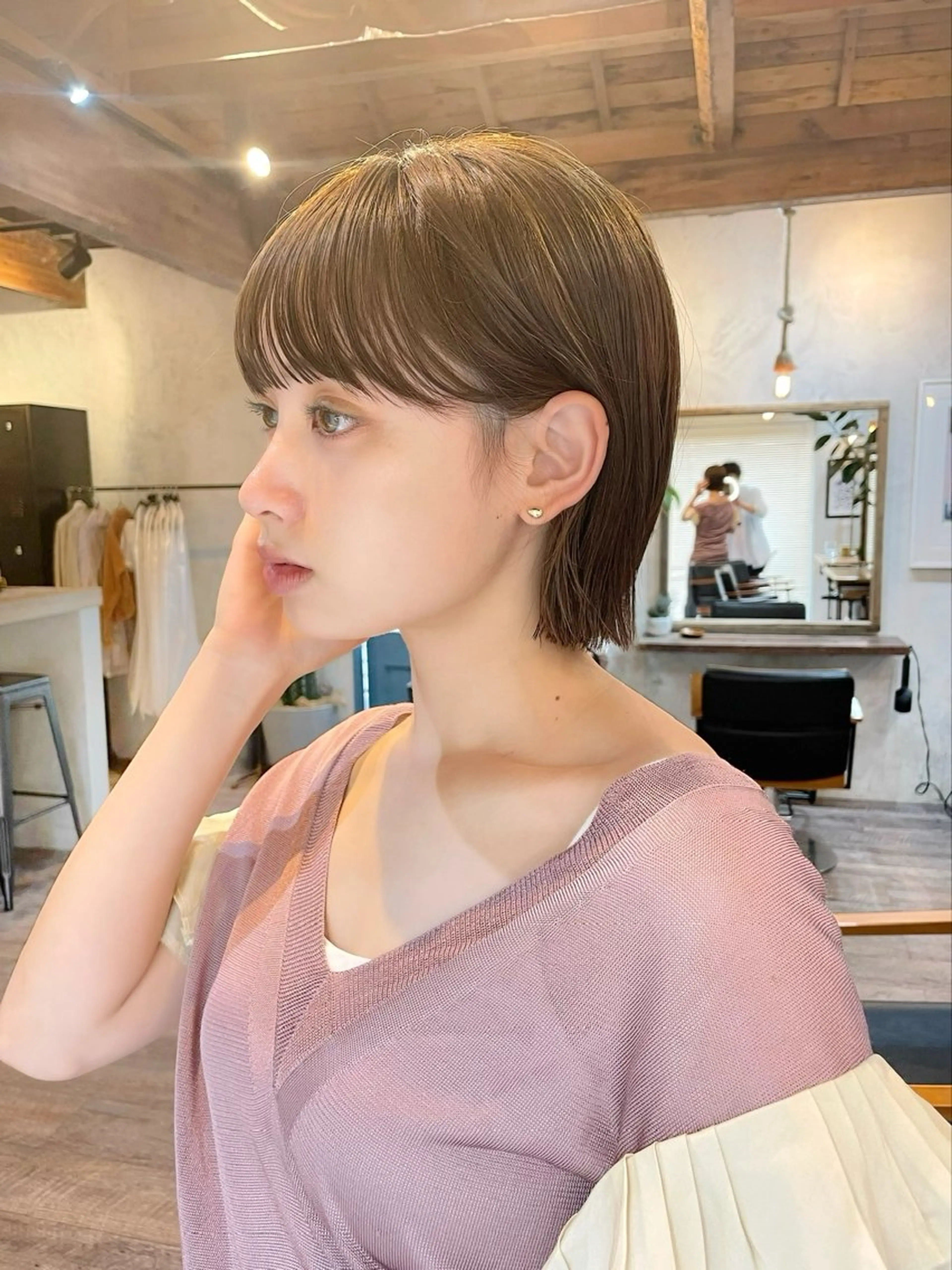 ショート カラー 切りっぱなしボブ ボブレイヤー ボブ くびれヘア 顔まわりレイヤー カット ヘアカラー 結べるレイヤーボブ くびれLady表参道のヘアスタイル