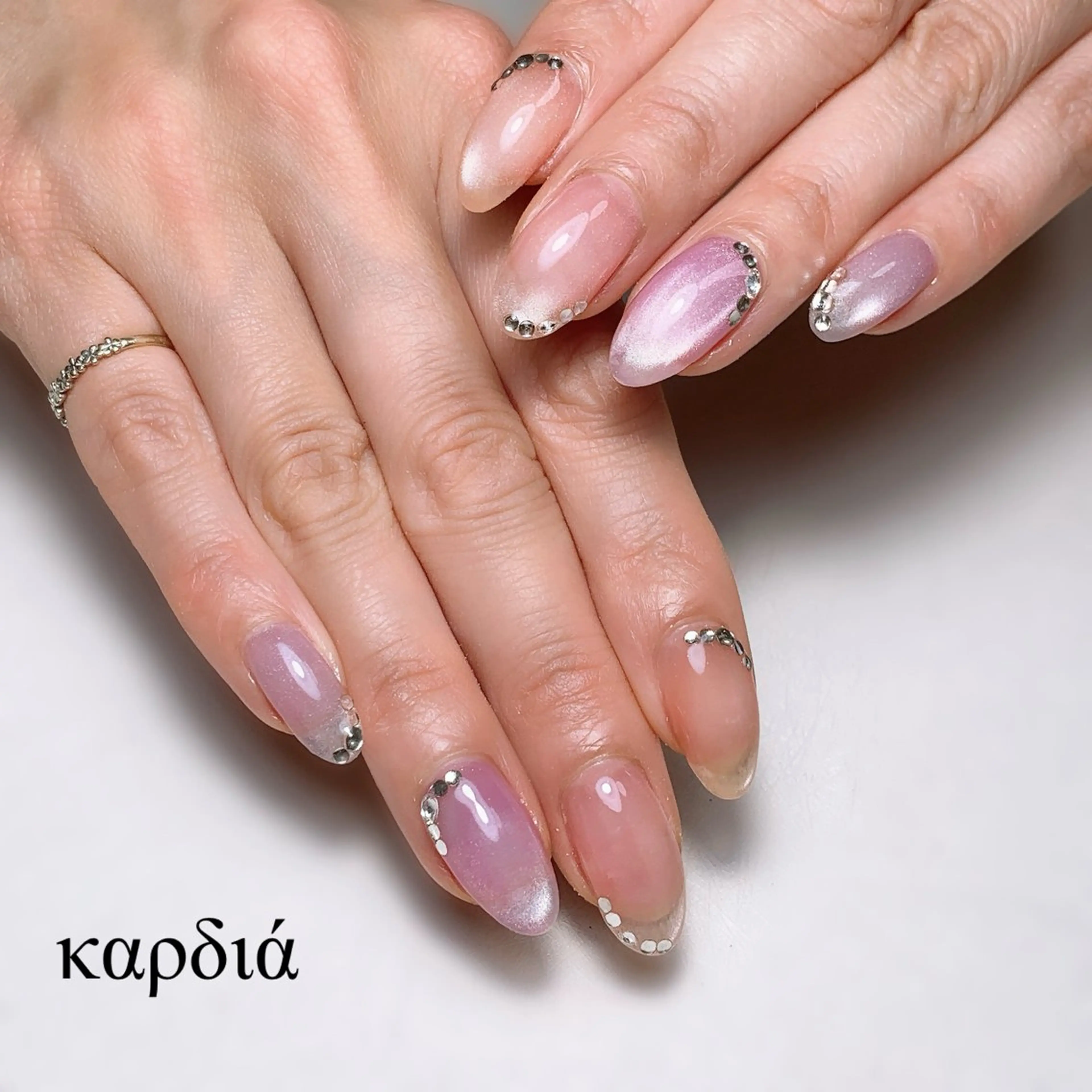 ネイル ハンドネイル καρδιά -ｶﾙﾃﾞｨｱ-のネイルデザイン