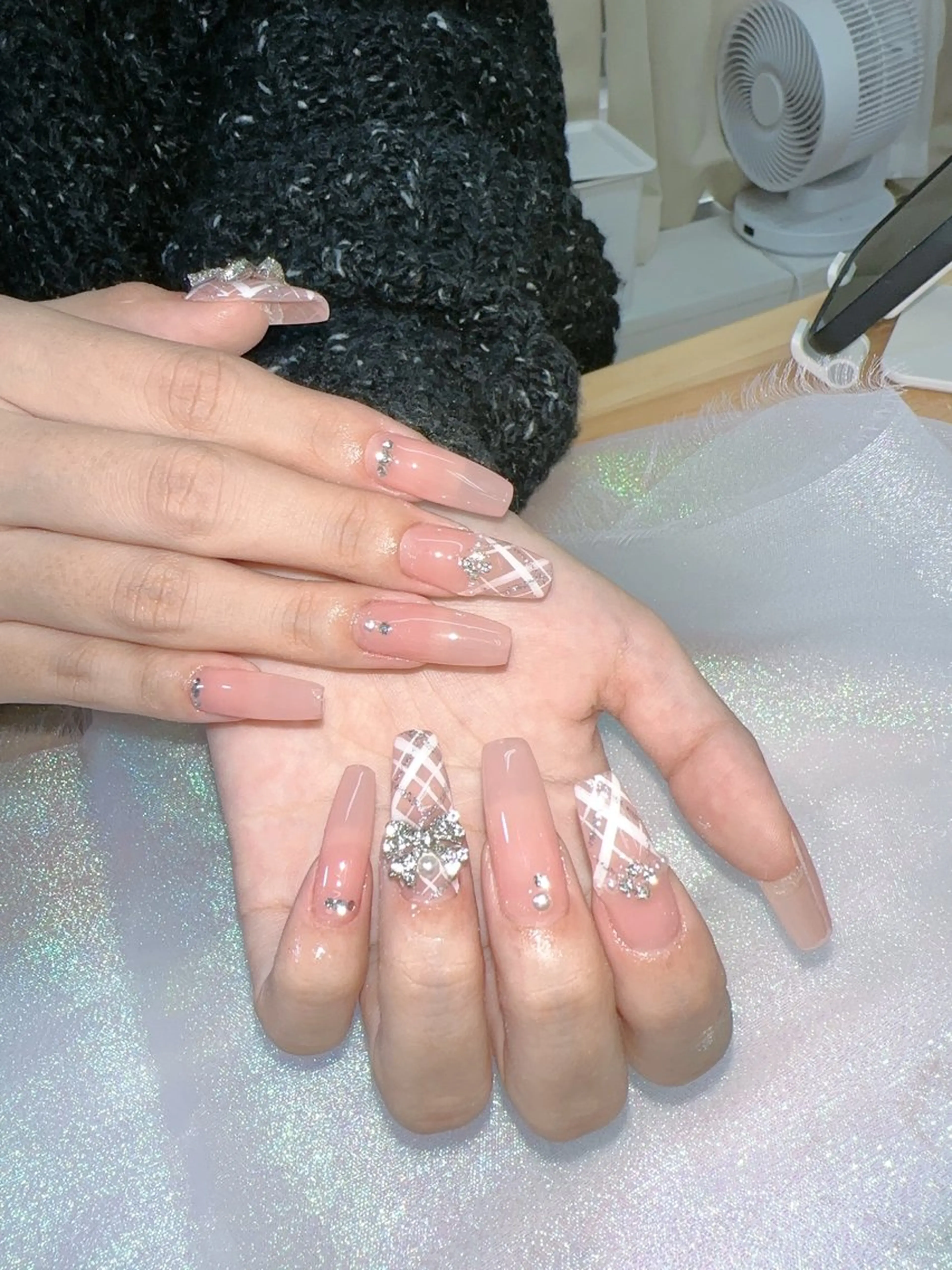 ネイル Hey🌈NAIL 長さ出し専門店のネイルデザイン