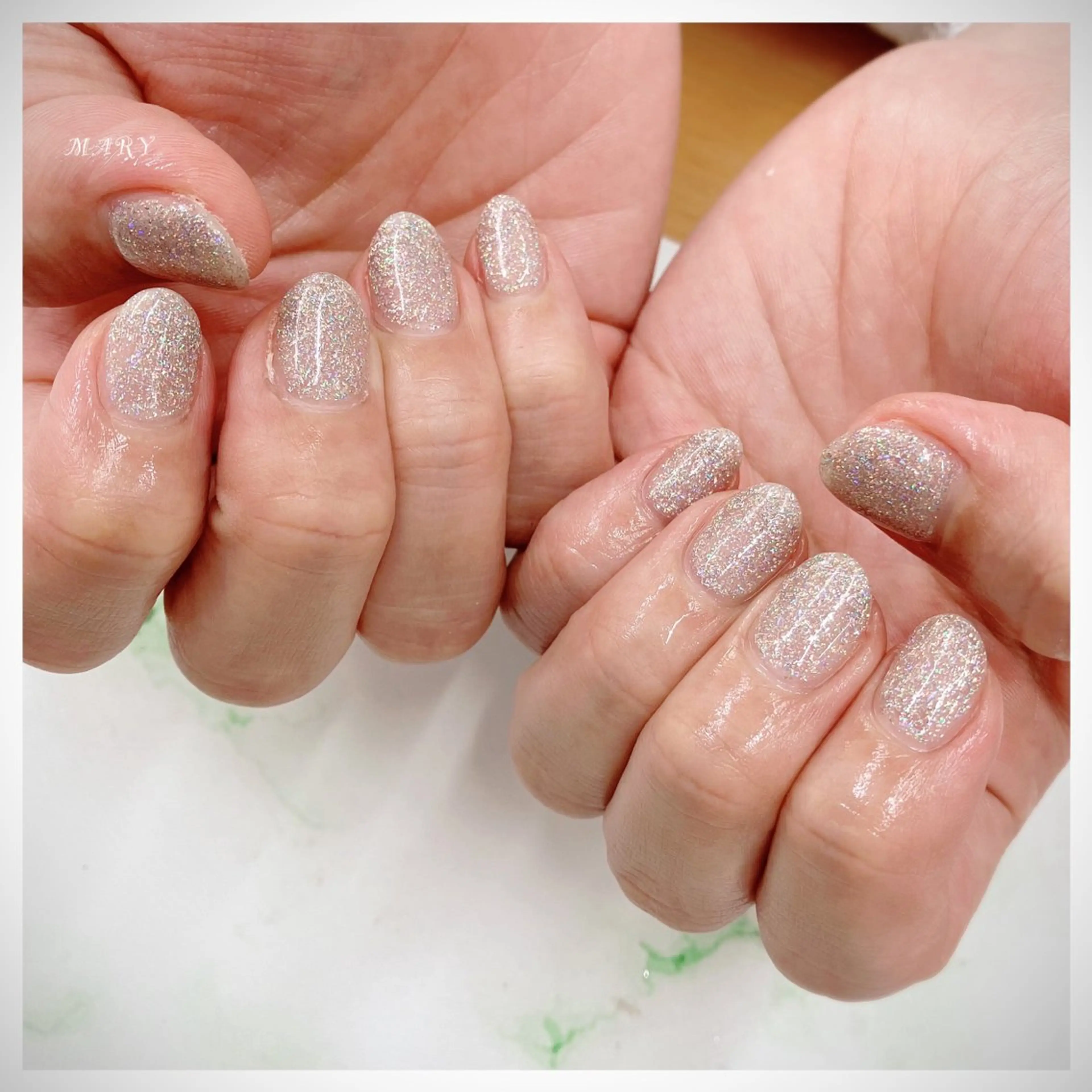 ネイル フラッシュネイル キラキラネイル ニュアンスネイル ワンカラーネイル シルバー Mary nail所属・Mary nail .narumiのネイルデザイン