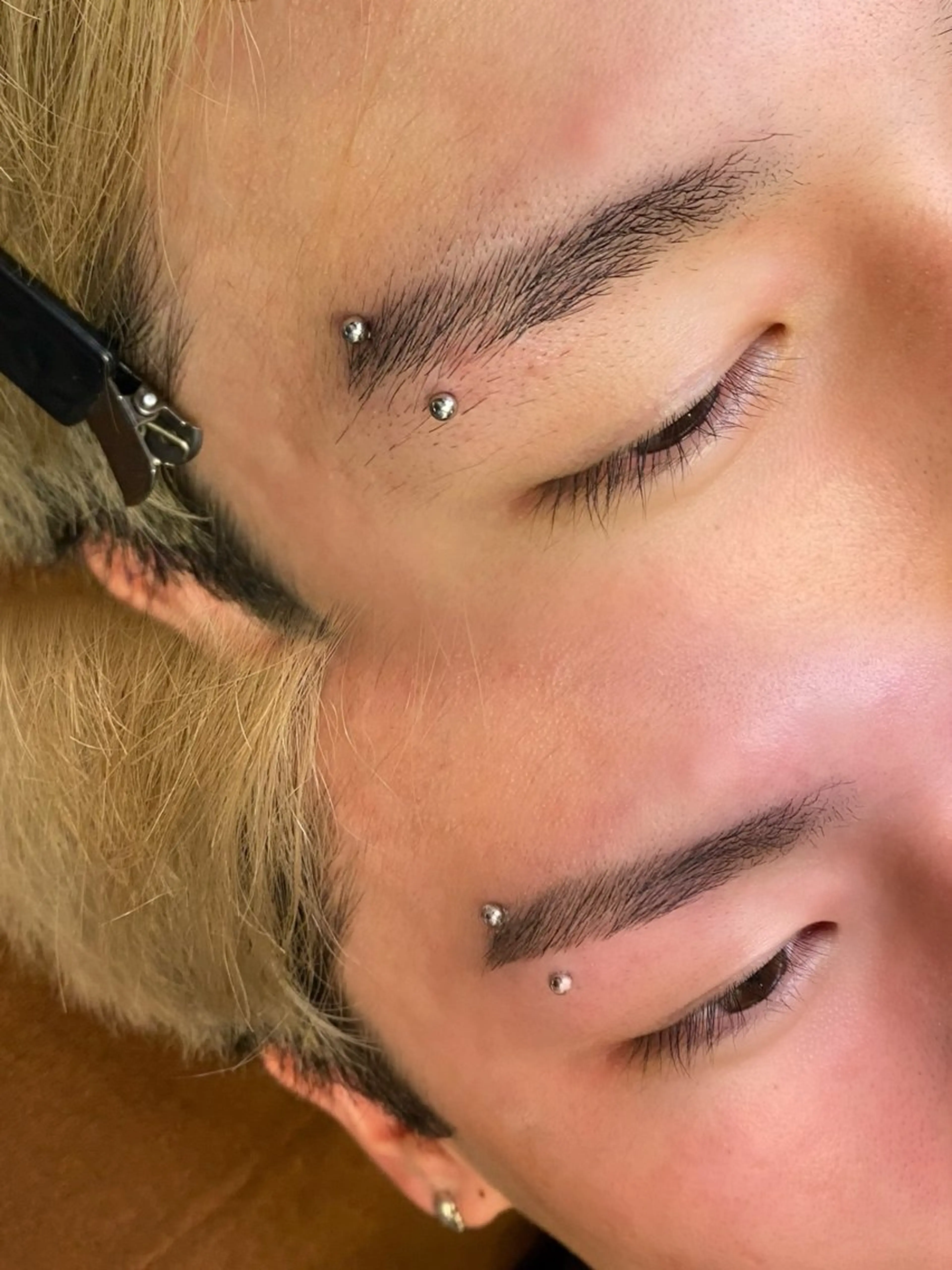 【men's撮影モデル】似合わせ眉デザインカット＋眉毛wax＋眉毛perm.𖥔 ݁の写真
