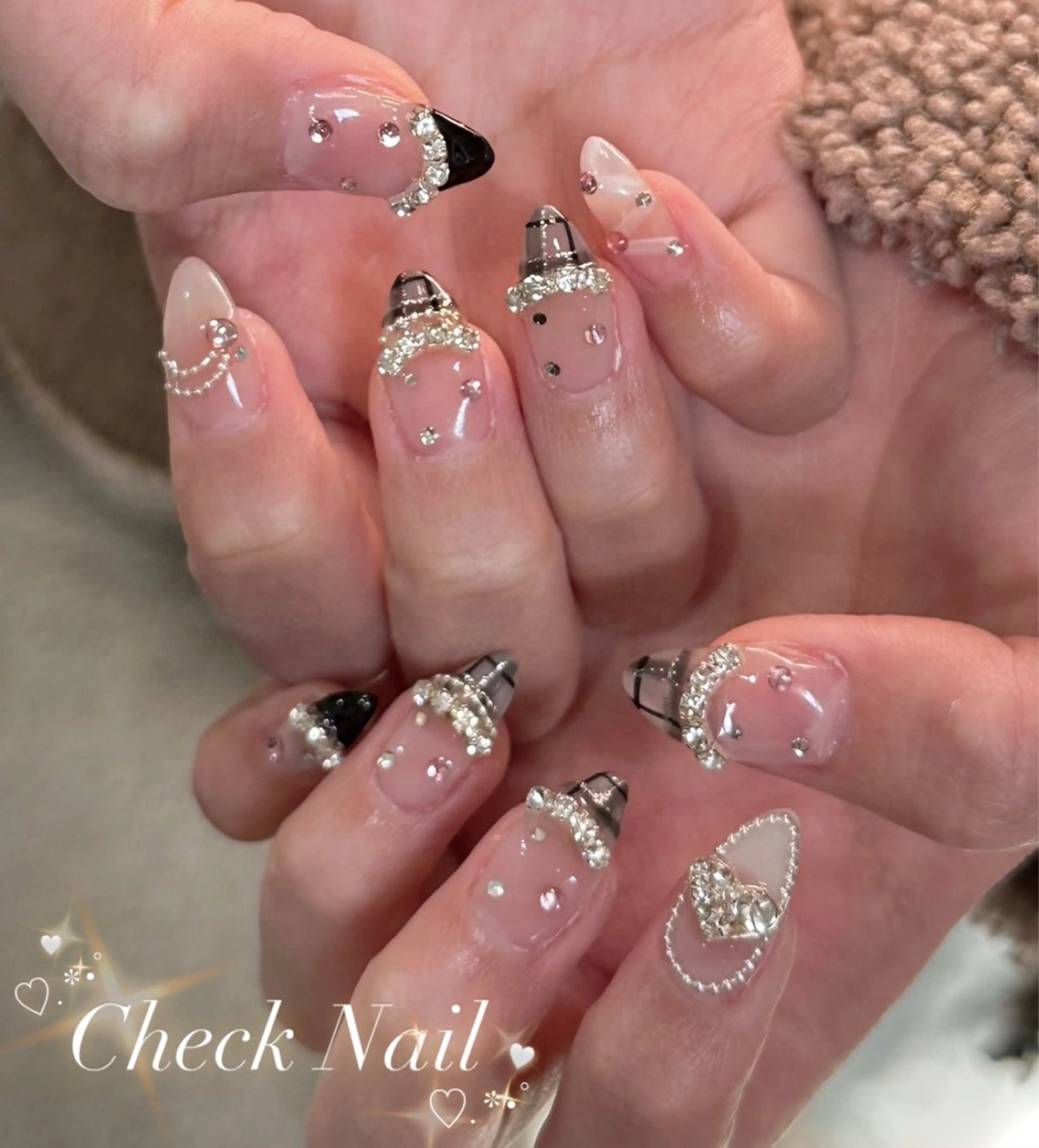 ネイル ハンドネイル LAVISH nanamiのネイルデザイン