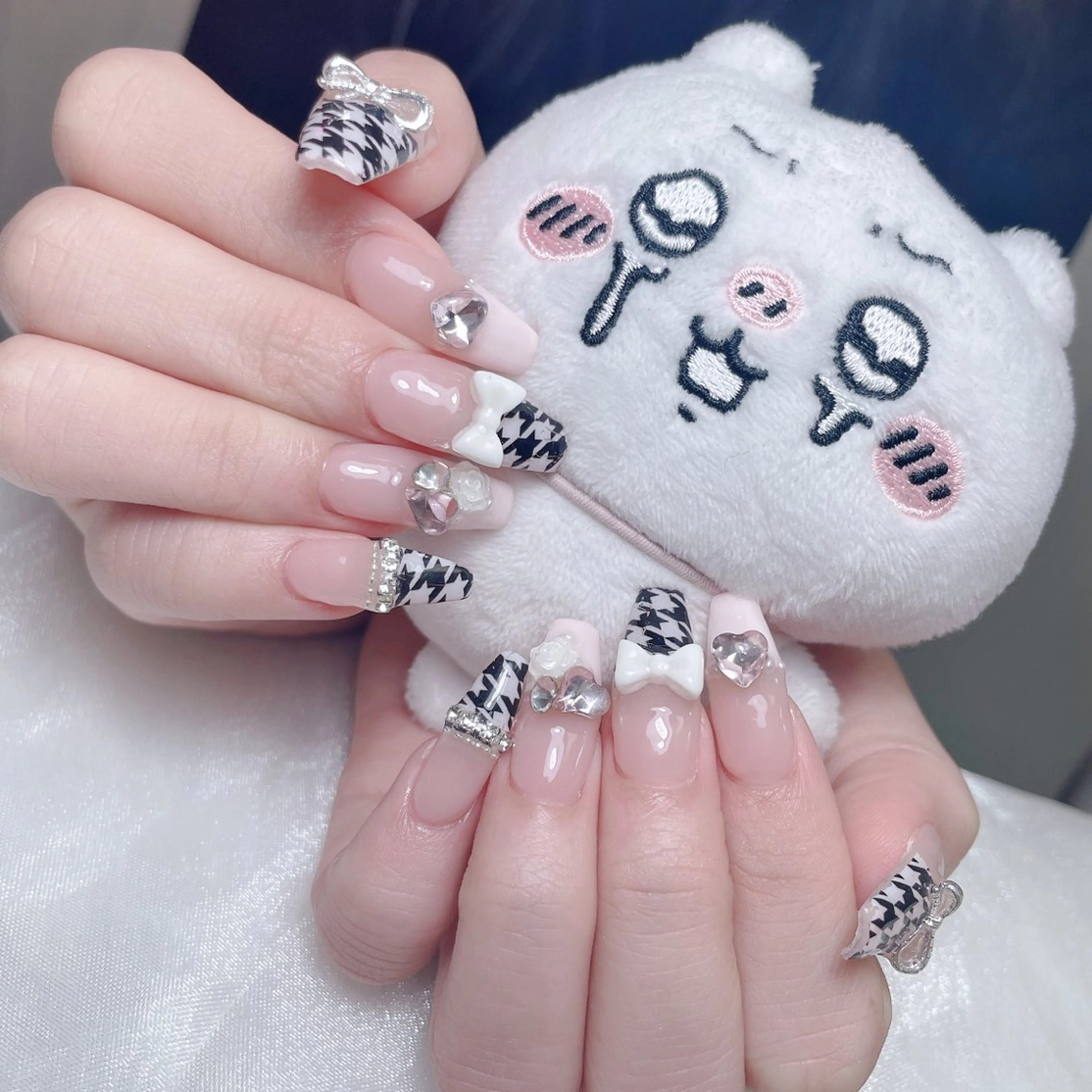 ネイル 成人式 ジェルネイル ネイルチップ ハンドネイル Momoa nail salon所属・MoMoA Nail ネイル長さ出し専門店のネイルデザイン