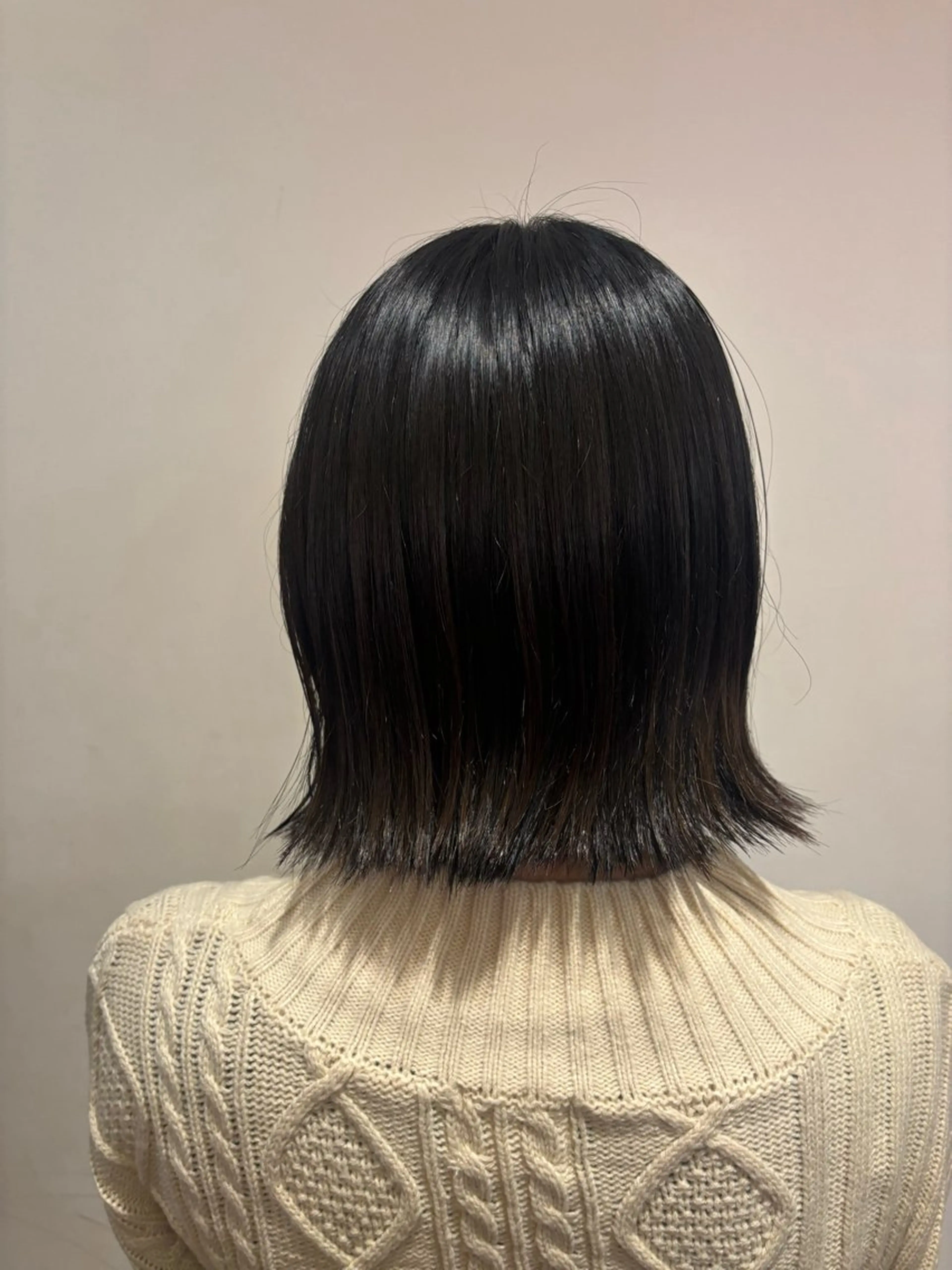 ミディアム ボブ レナーク イスト ひとみのヘアスタイル