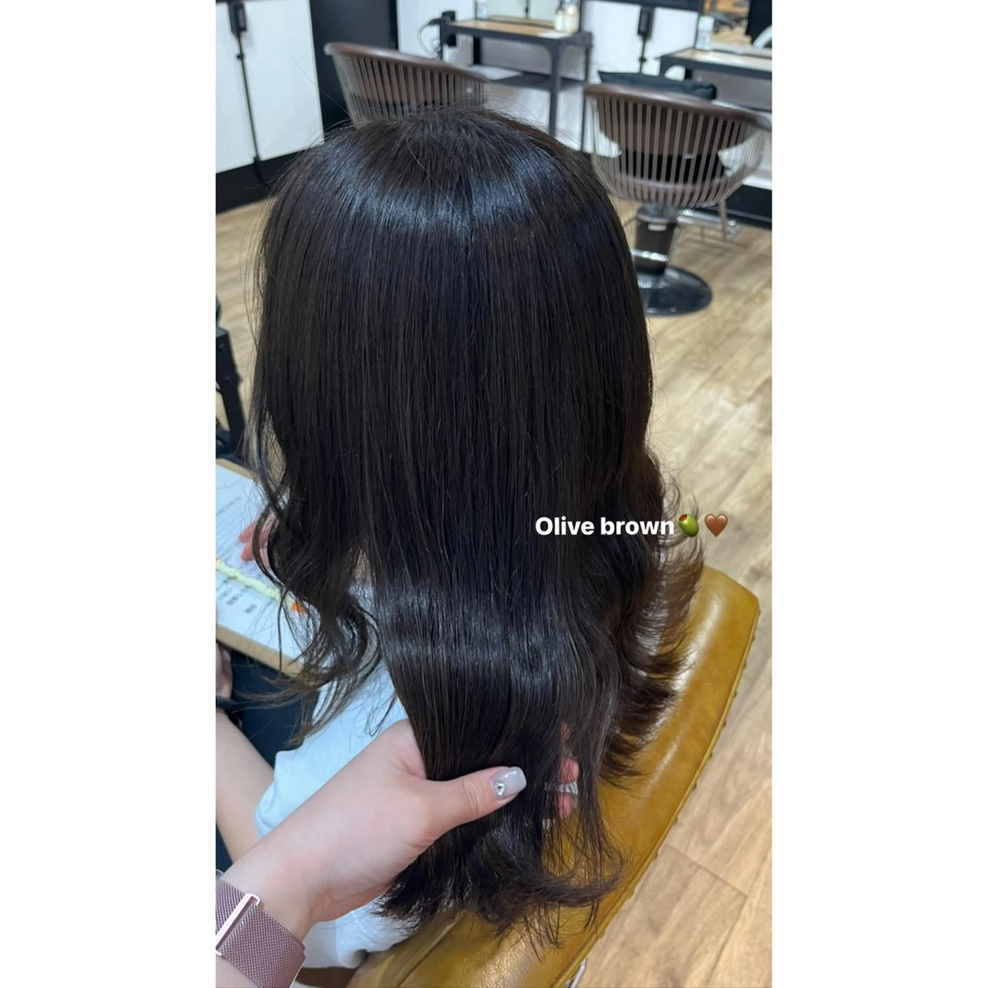 ロング カラー ブラウンカラー オリーブブラウン miku୨୧˖* 透明感モテカラーのヘアスタイル