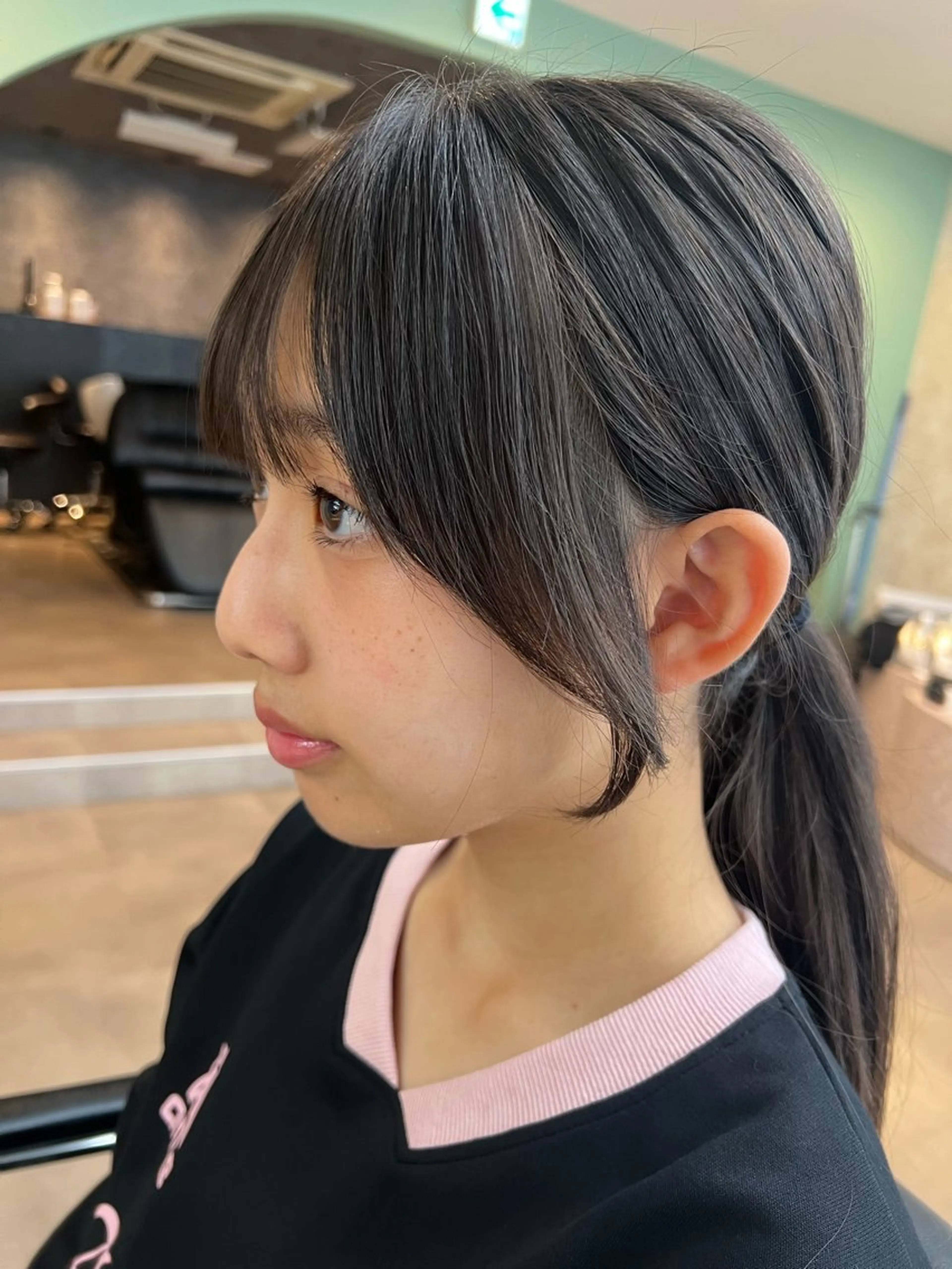 ロング カット 小谷 梨奈のヘアスタイル