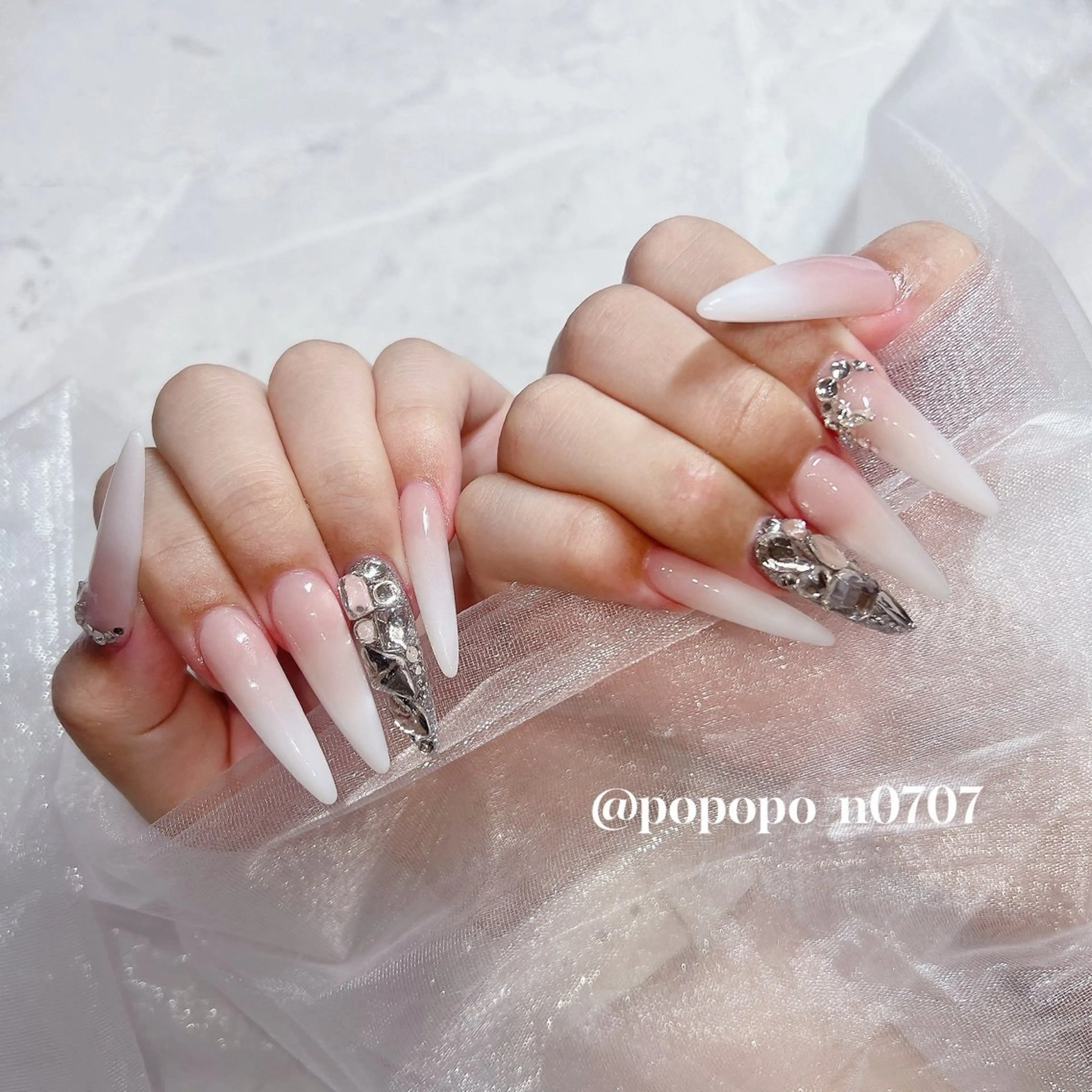 ネイル アクリルスカルプ専門 Superbe池袋のネイルデザイン