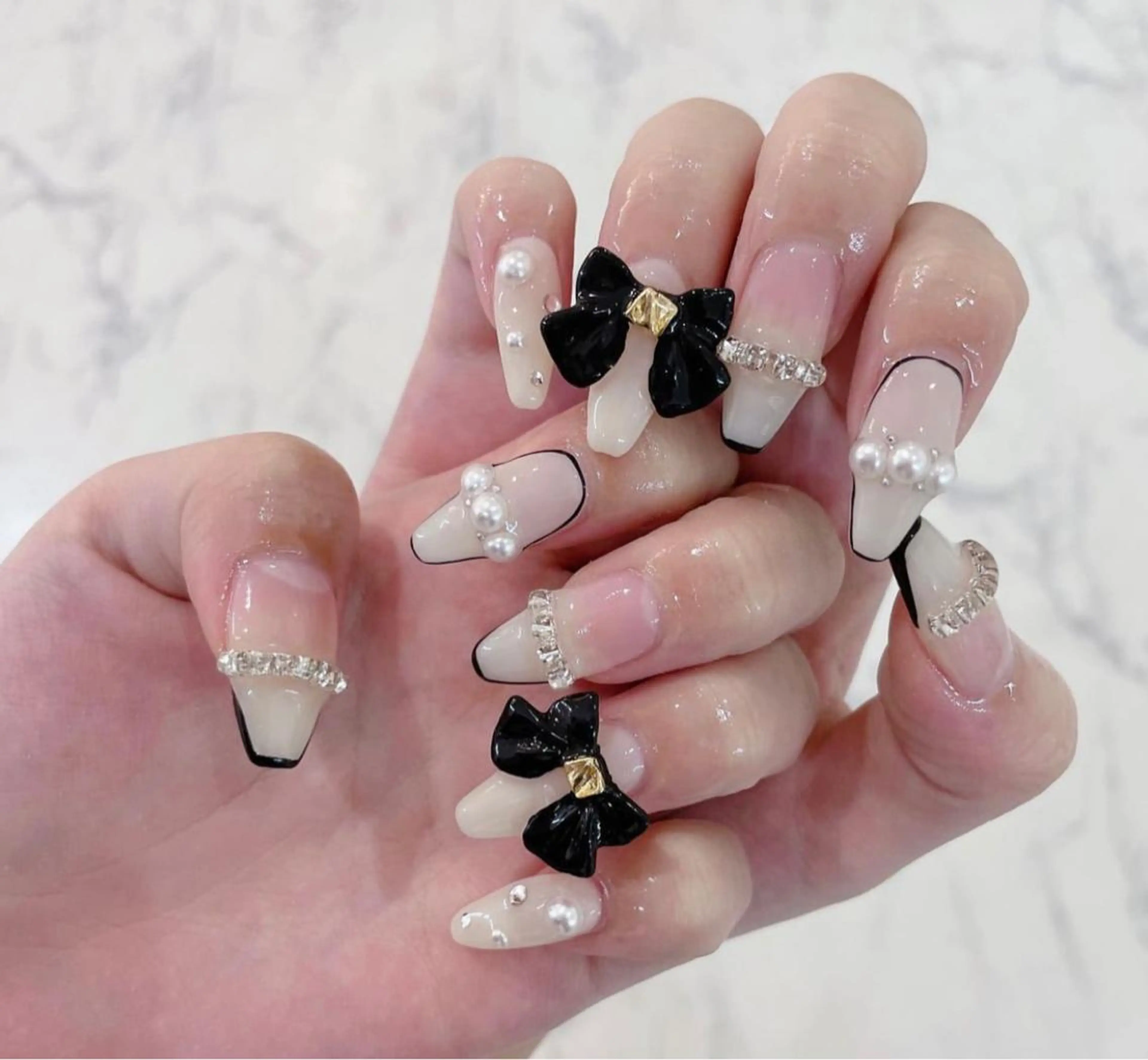 ネイル She   Nail所属・ISA_ BELLAのネイルデザイン