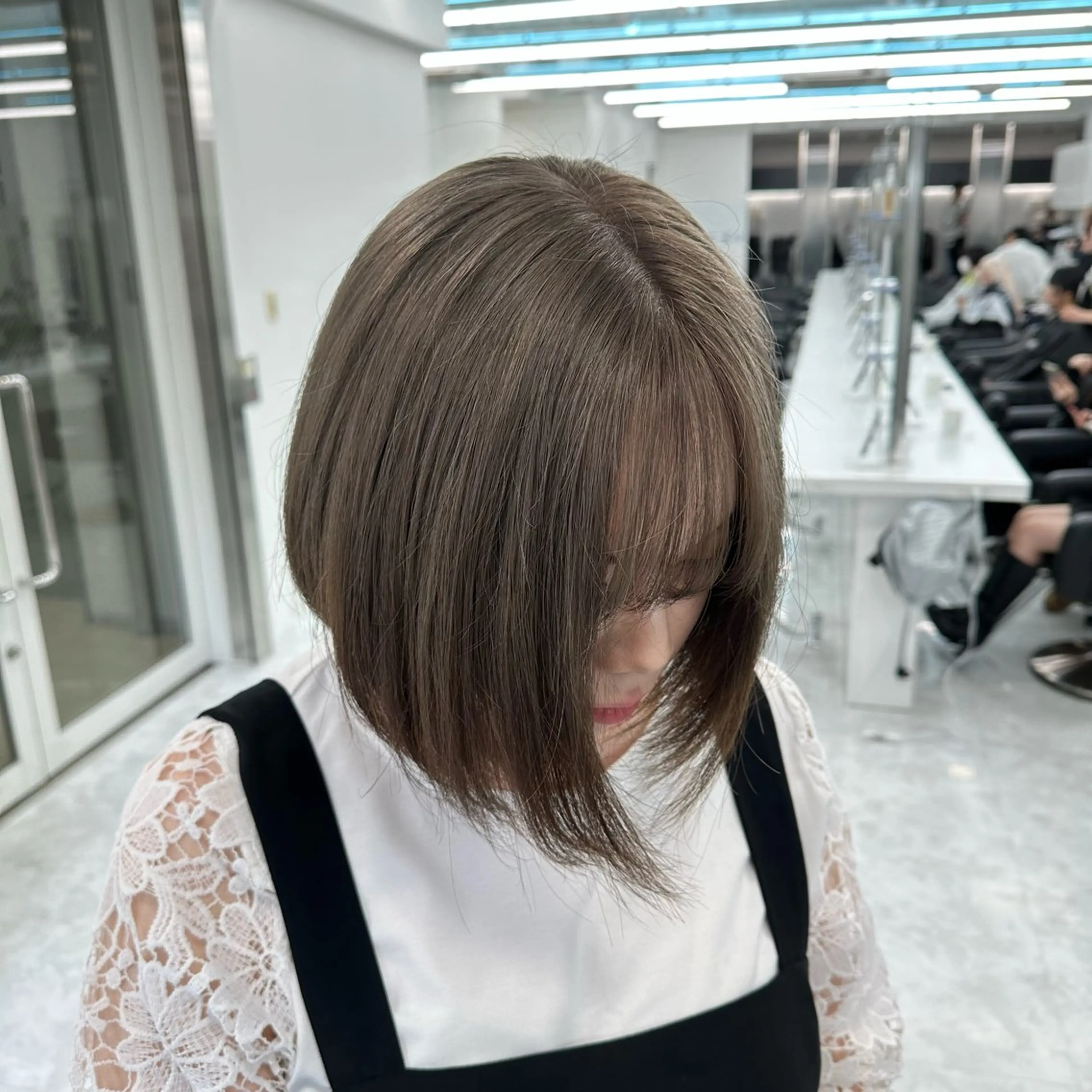 ショート カラー ヘアカラー トリートメント ケアブリーチ 韓国レイヤーKYONのヘアスタイル