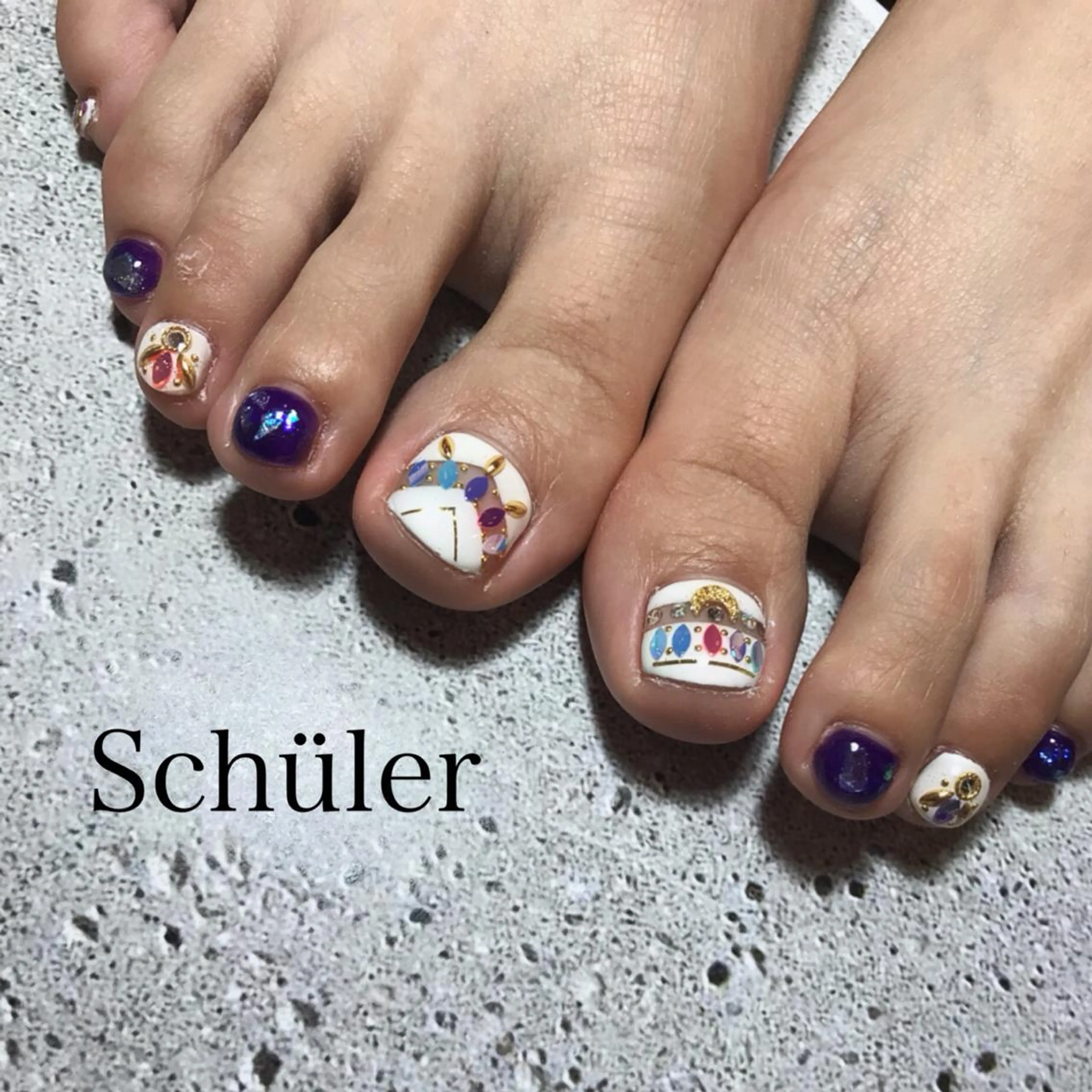 ネイル Schüler所属・野内 まきのネイルデザイン