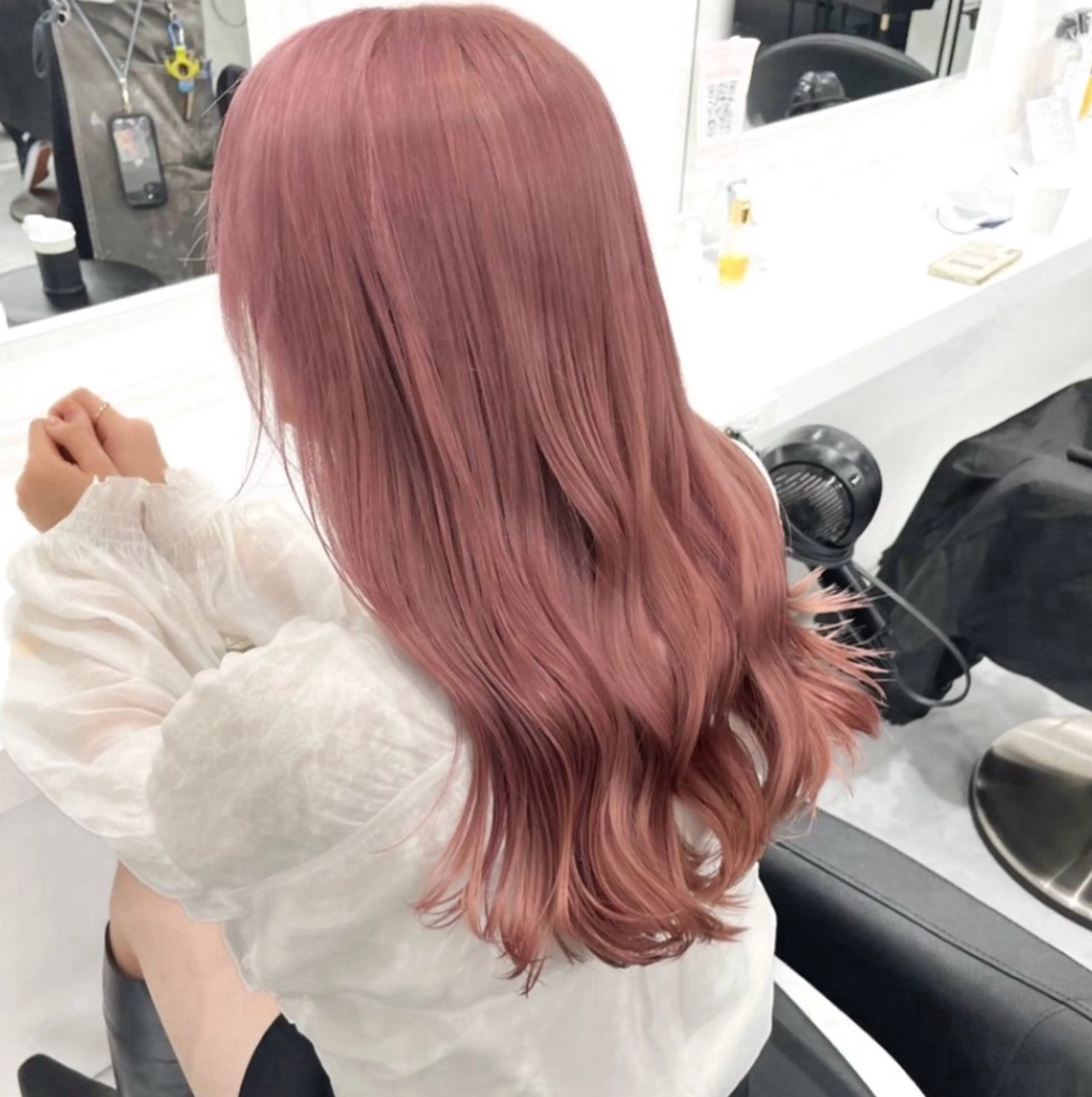 ロング カラー 🫧うる艶トレンド 🫧透明感カラーのヘアスタイル