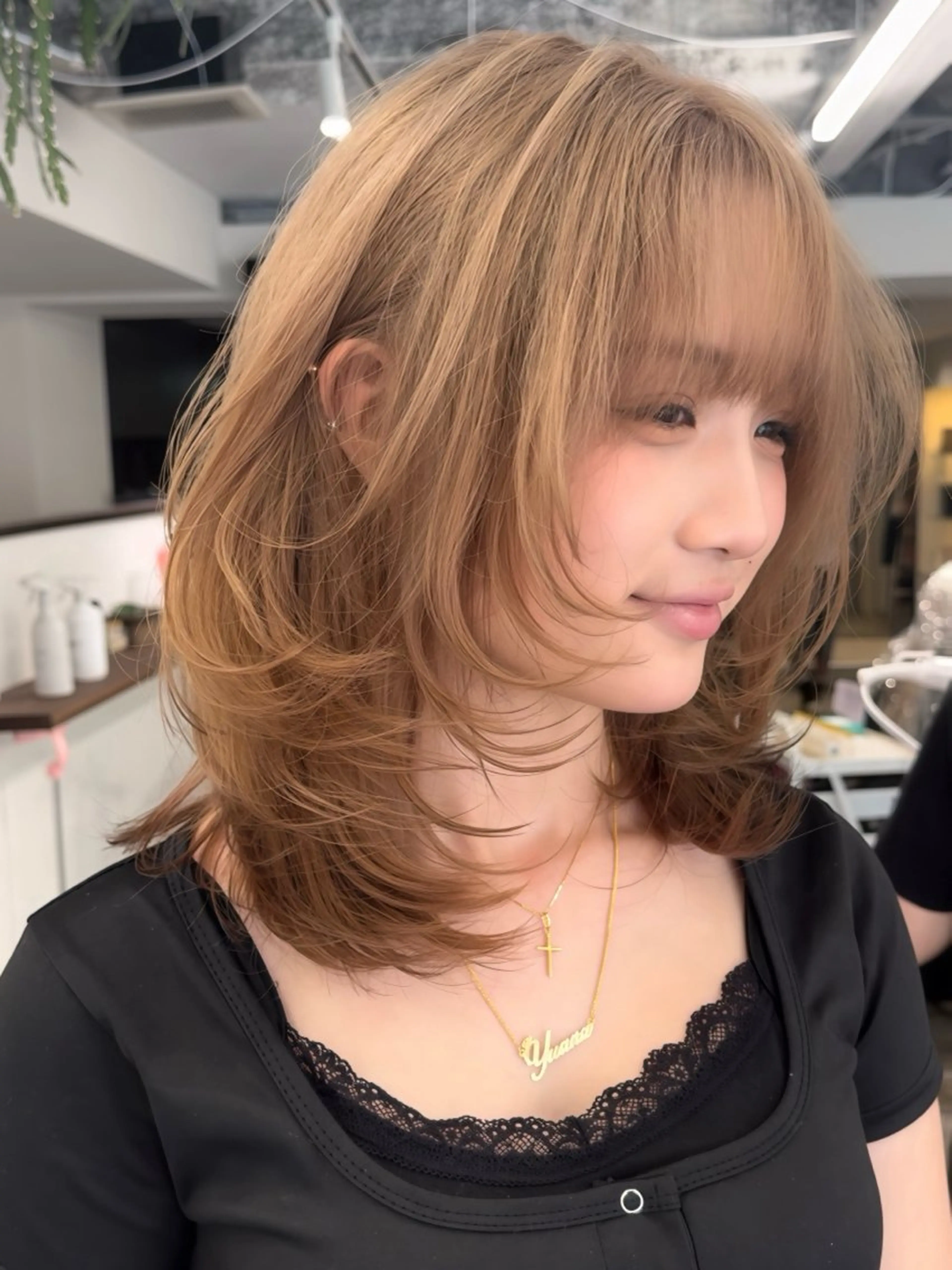 ミディアム ハッシュカット レイヤーカット Maison所属・レイヤーカット 海老原寛大のヘアスタイル